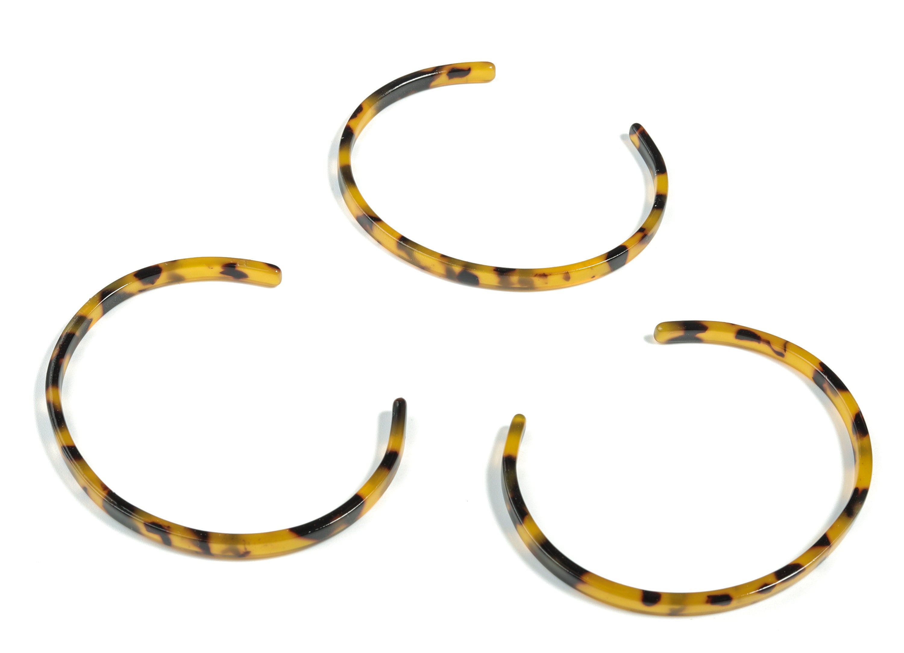 Acetate Acrylic Cuff Bracelet - Tortoise Shell Cuff Bracelet - Circle Bracelet - Color Code: A02 - 64.31x52.42x3.58mm - AC2181-A02 - DOMEDBAZAAR