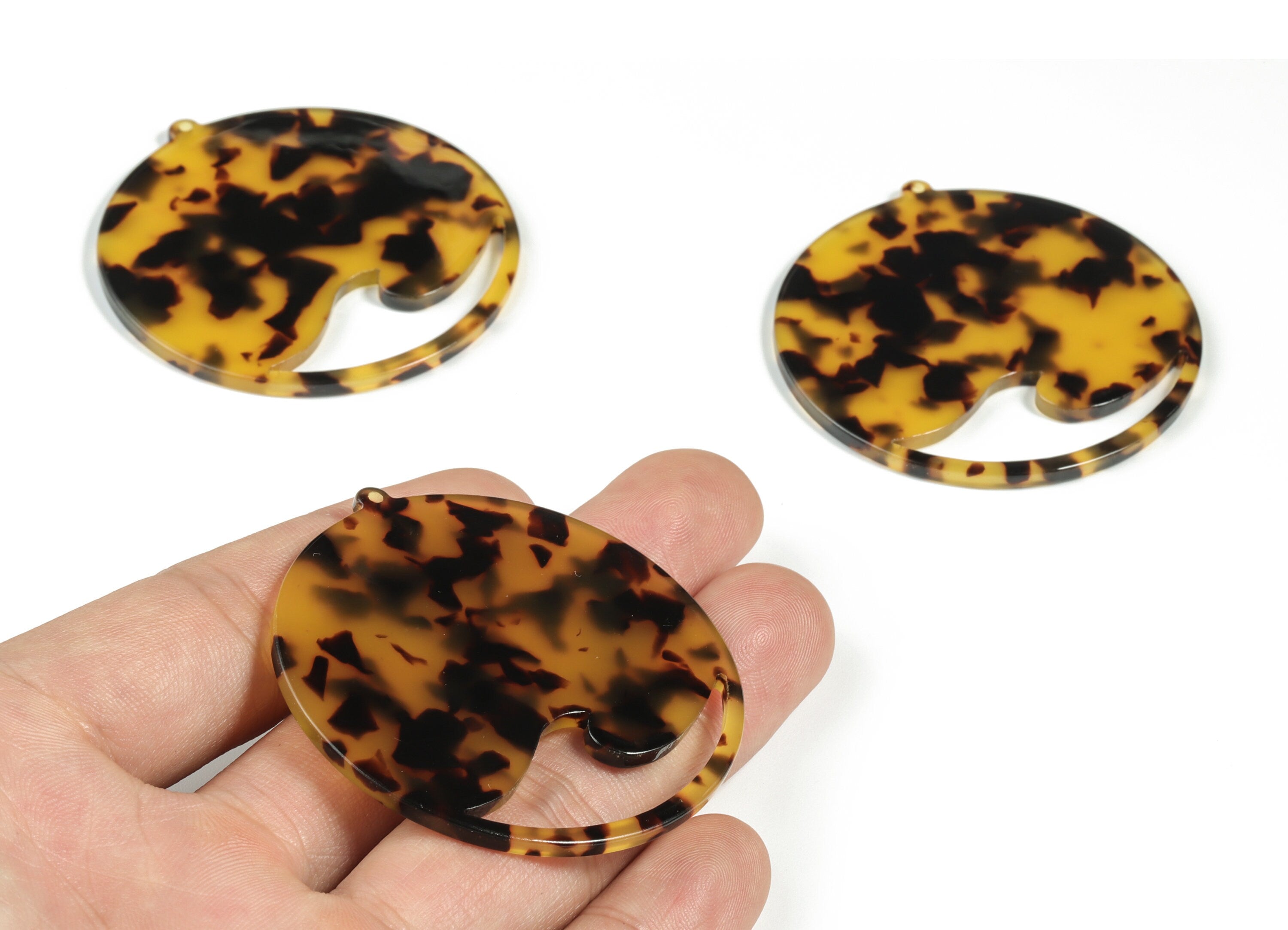 Acetate Round Wave Earring Charms - Circle Pendant - Tortoise Shell Earring - Color Code: A02 - 53.67x50.71x2.69mm - AC2194-A02 - DOMEDBAZAAR