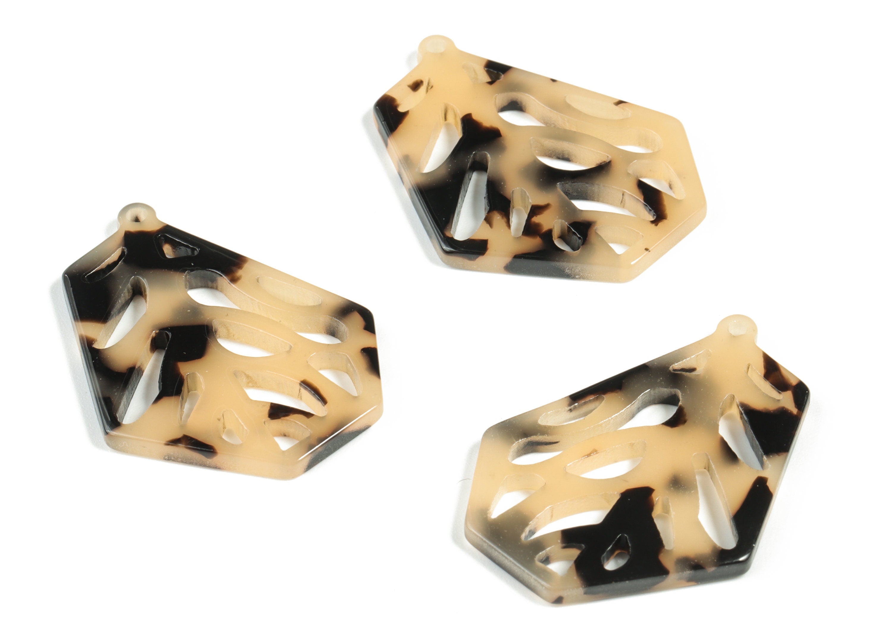 Acetate Branches Earring Charms - Acetate Branches Pendant - Blonde Tortoise Shell Earring - Color Code:A08 - 35.17x26.82x2.6mm - AC2193-A08 - DOMEDBAZAAR