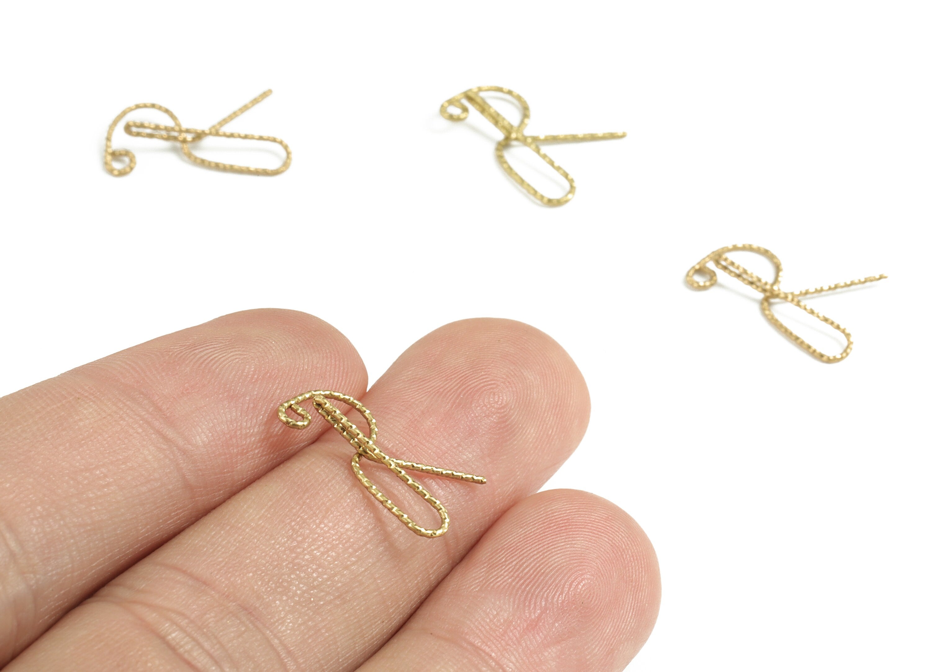 Brass R Letter Pendant - Raw Brass Wave Letter R Charms - Brass Wire - Jewelry Making Supplies - 17.29x11x0.66mm - PP3639R - DOMEDBAZAAR