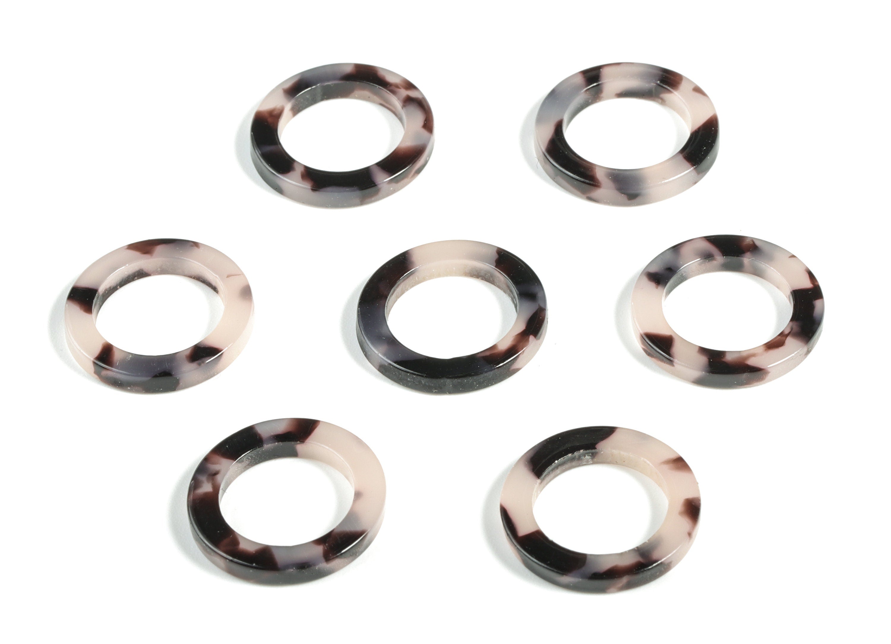 Acetate Acrylic Blonde Tortoise Shell Charms - Circle Shaped Pendant - Flat Cable Chain - Color Code: A07 - 16.7x16.7x2.58mm - AC1157-A07 - DOMEDBAZAAR