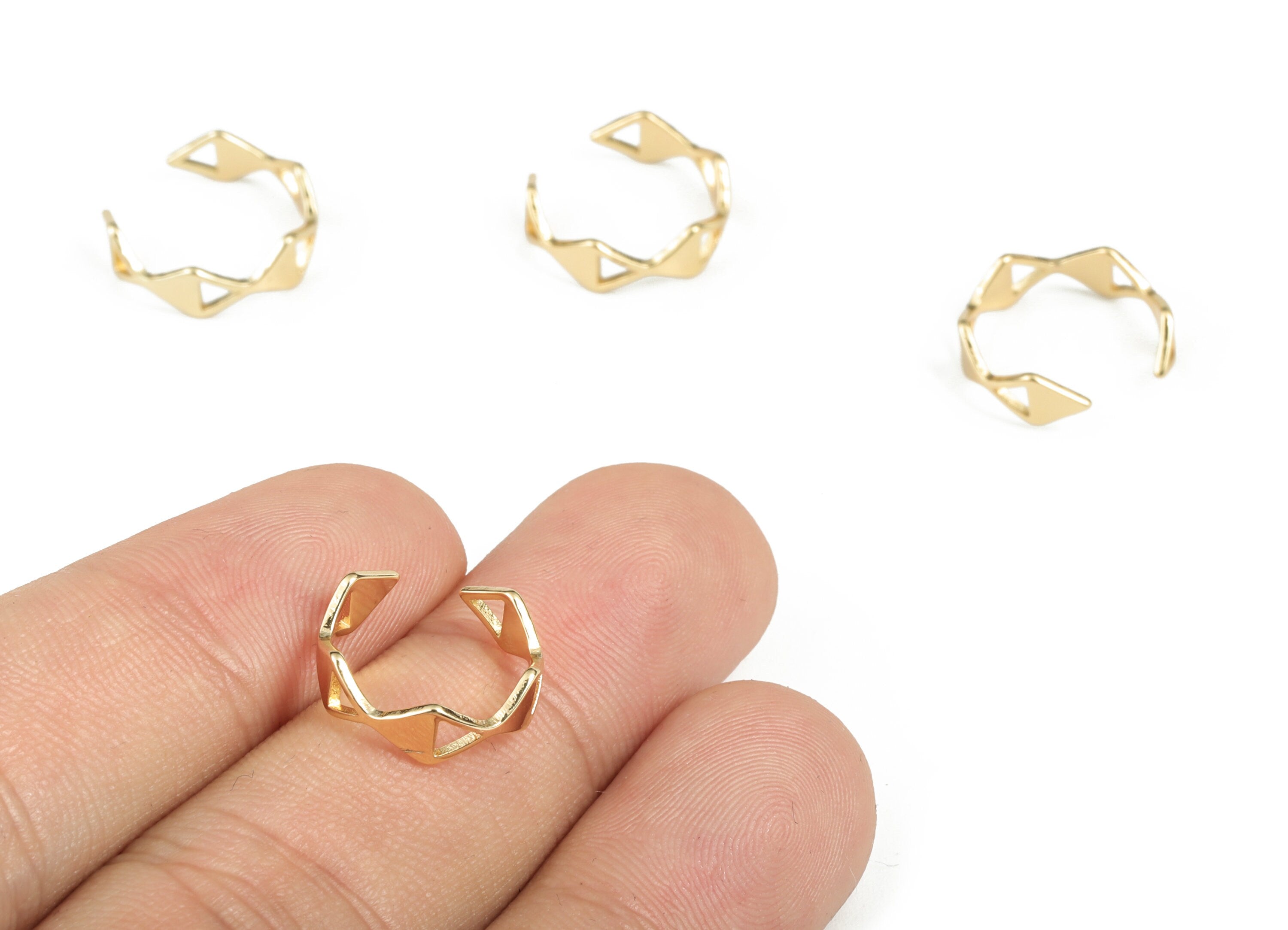 Brass Wire Ear Cuff Earrings Charms – Brass Wire Round Ear Cuff - 18K Real Gold Plated Brass - 13.75x13.98x1.01mm - RGP2836 - DOMEDBAZAAR
