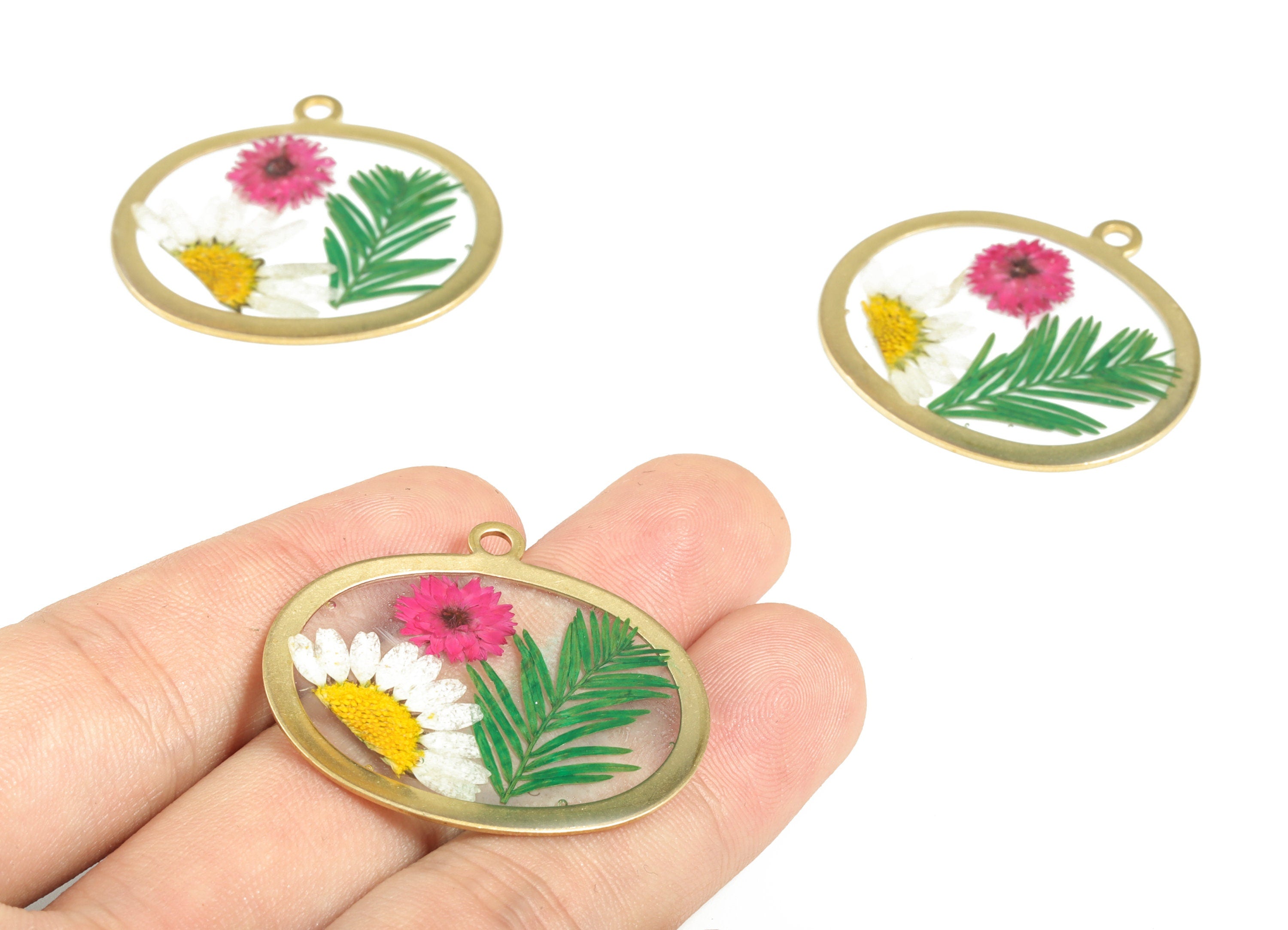 Resin Oval Earring Charms - Resin Real Flower Pendant - Raw Brass  - Jewelry Making Supplies - 37.55x35.05x1.91mm - RC1145 - DOMEDBAZAAR