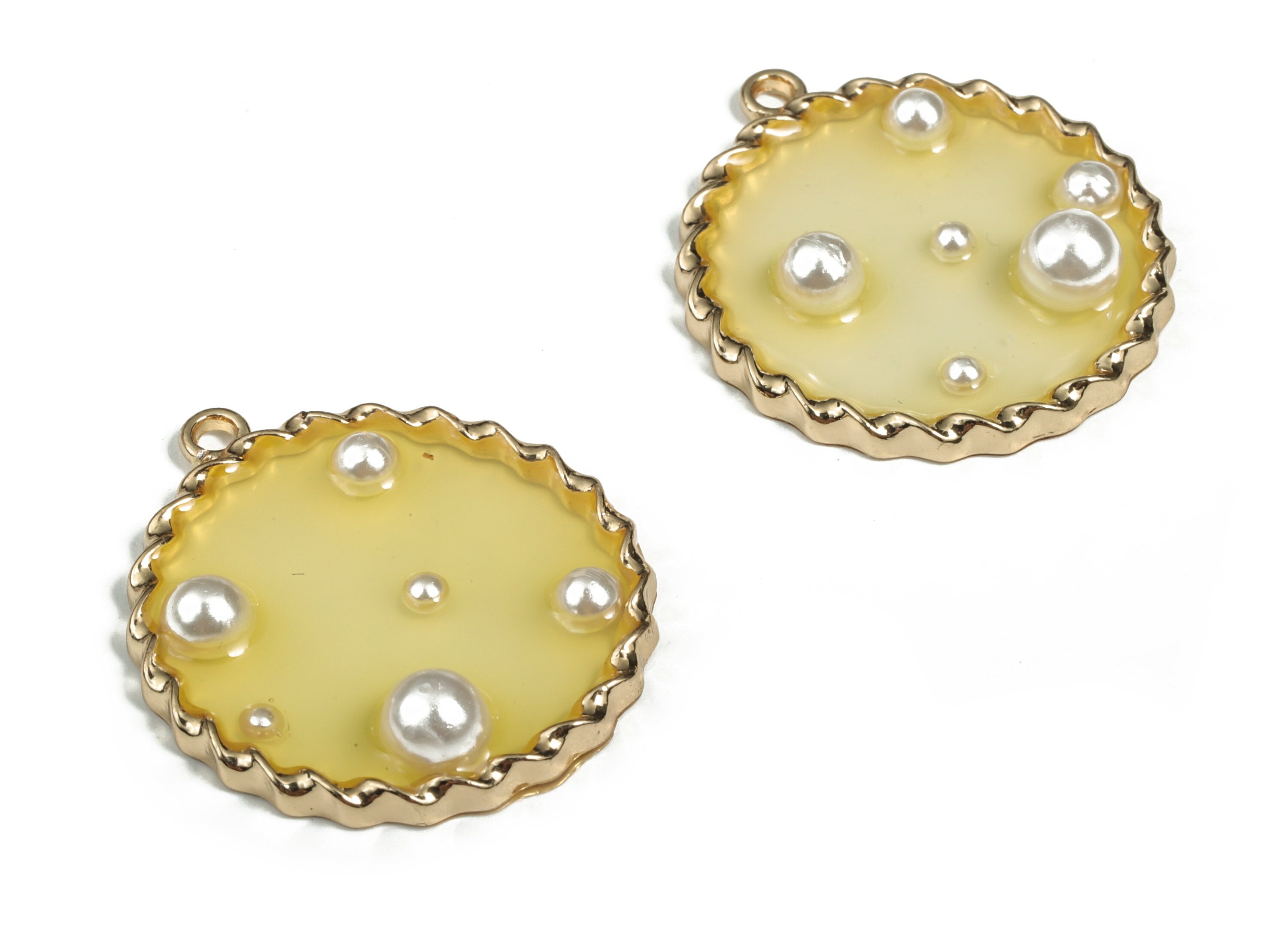 Alloy Round Earring Charms - Gold Enamel Alloy Pearl Pendant - Gold Tone Plated Alloy - Jewelry Supplies - 33.55x29.04x2.63mm - ZZ1757 - DOMEDBAZAAR