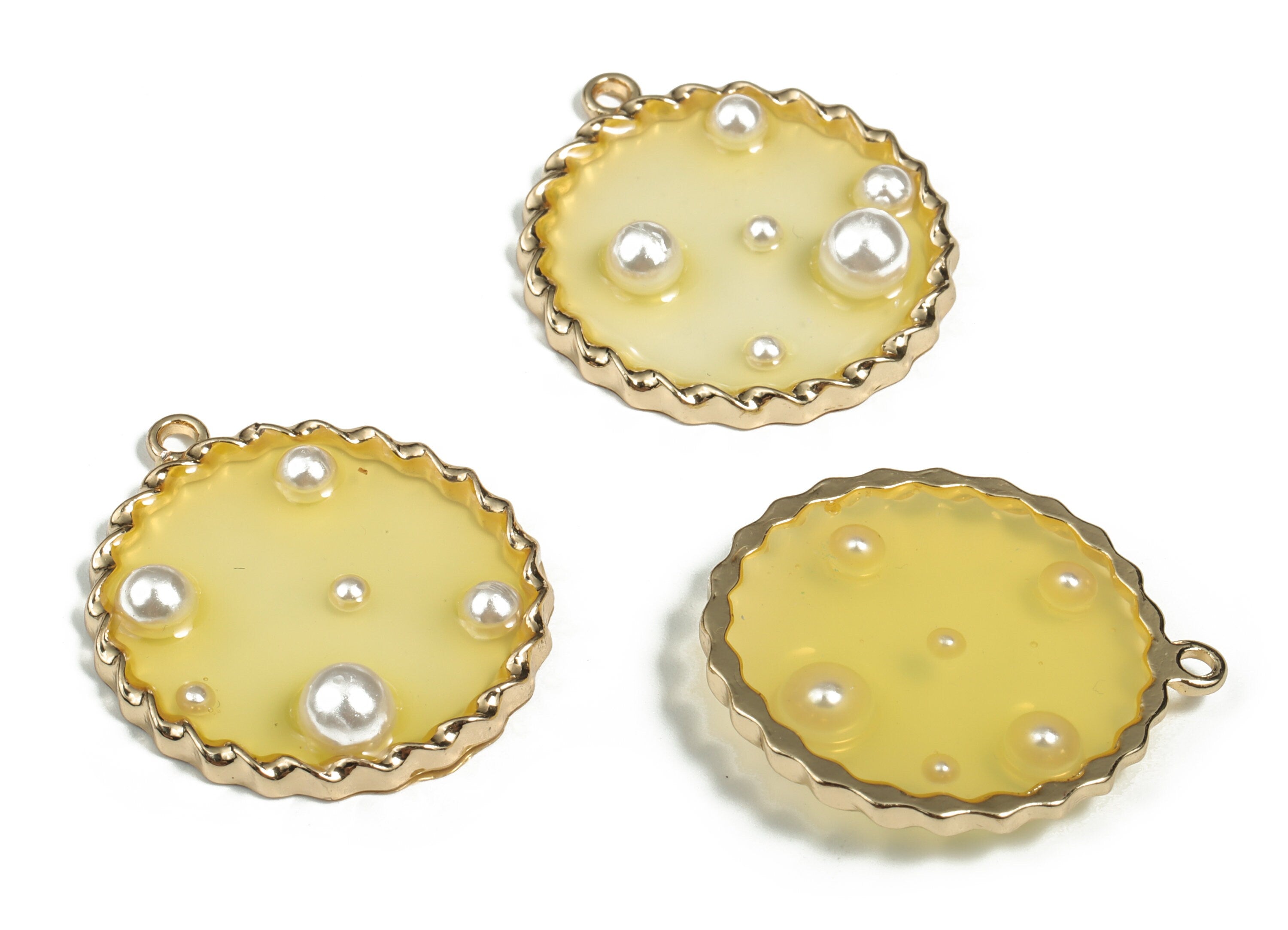 Alloy Round Earring Charms - Gold Enamel Alloy Pearl Pendant - Gold Tone Plated Alloy - Jewelry Supplies - 33.55x29.04x2.63mm - ZZ1757 - DOMEDBAZAAR