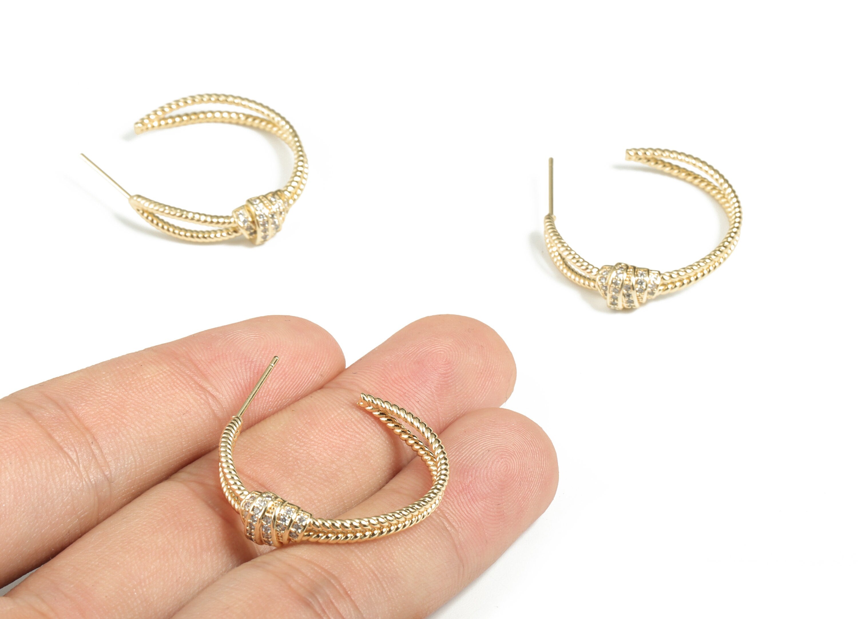Open Hoop Earrings Stud White Zircons - 316 Surgical Stainless Steel Stud – Jewelry Supplies - 28.73 × 25.13 × 4.38mm - RGP2862 - DOMEDBAZAAR