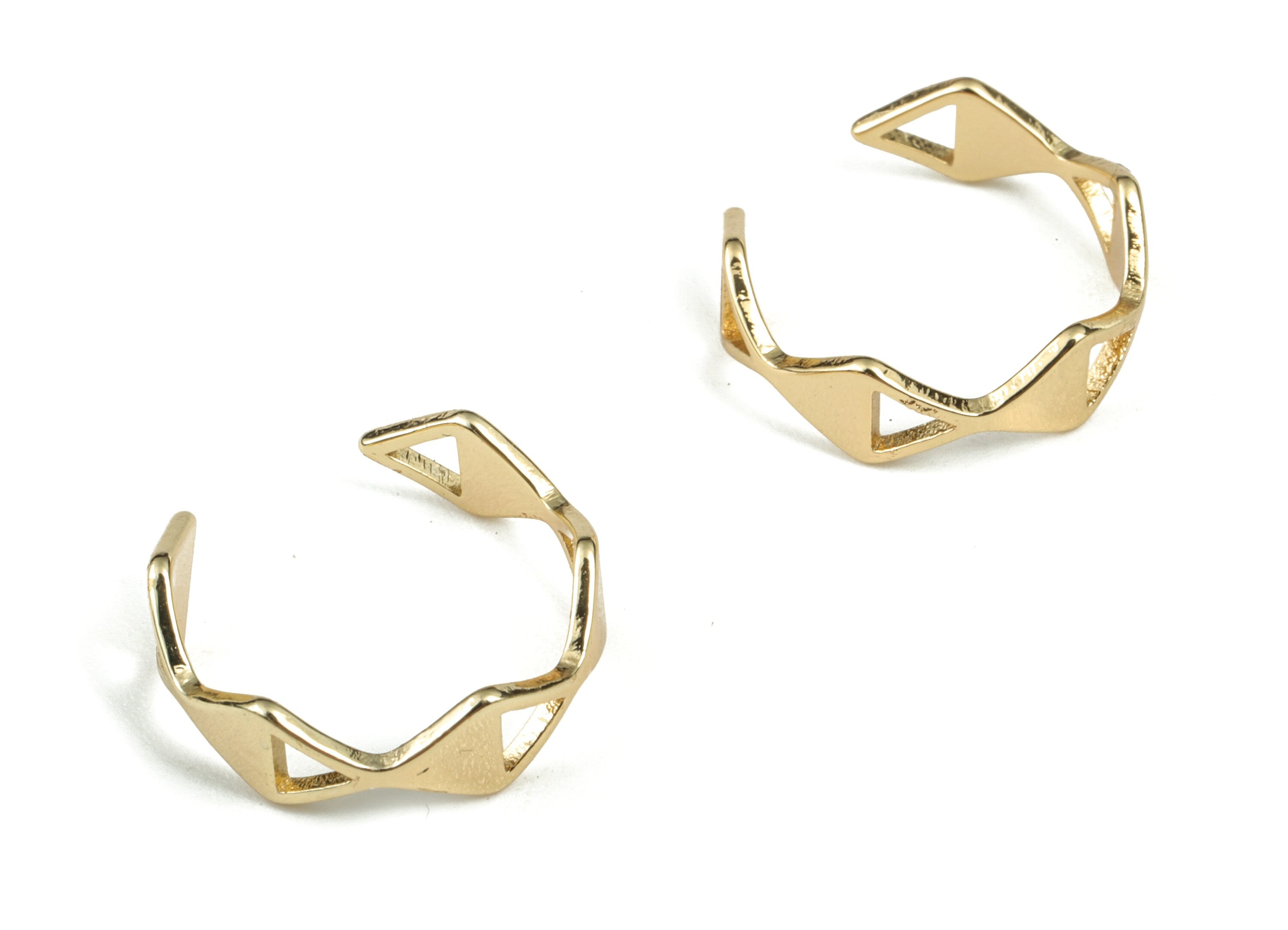 Brass Wire Ear Cuff Earrings Charms – Brass Wire Round Ear Cuff - 18K Real Gold Plated Brass - 13.75x13.98x1.01mm - RGP2836 - DOMEDBAZAAR