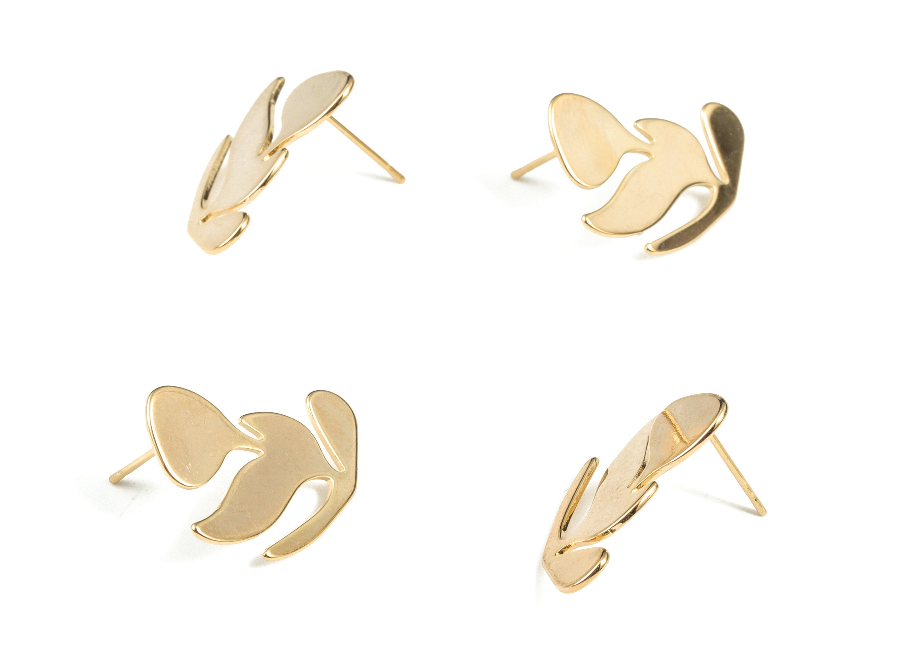 Brass Tulip Blank With Posts - Flower Stud Earring Findings - 18K Real Gold Plated Brass- Jewelry Supplies - 21.18x15.06x0.9mm - RGP2802 - DOMEDBAZAAR