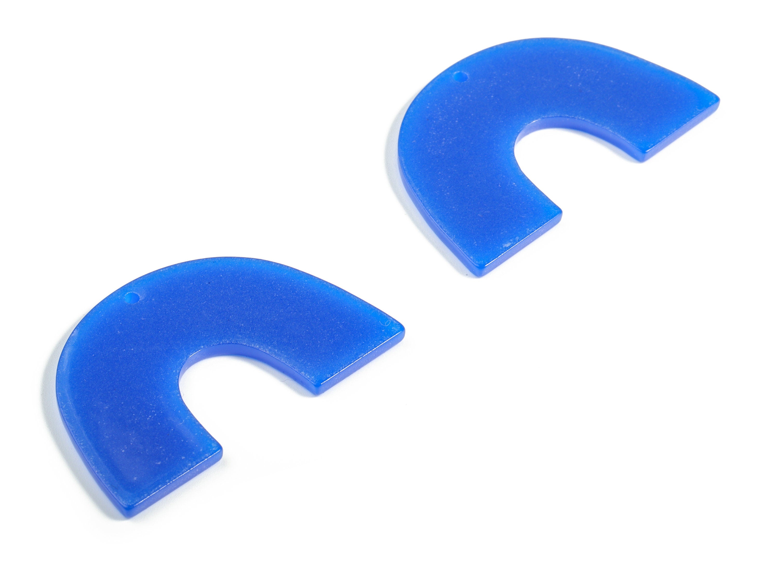 Acrylic Semicircle Earring Charms - Acrylic Blue U Pendant - Jewelry Making Supplies - Color Code:A618 - 40.31x25.67x2.21mm - AC2018-A618 - DOMEDBAZAAR