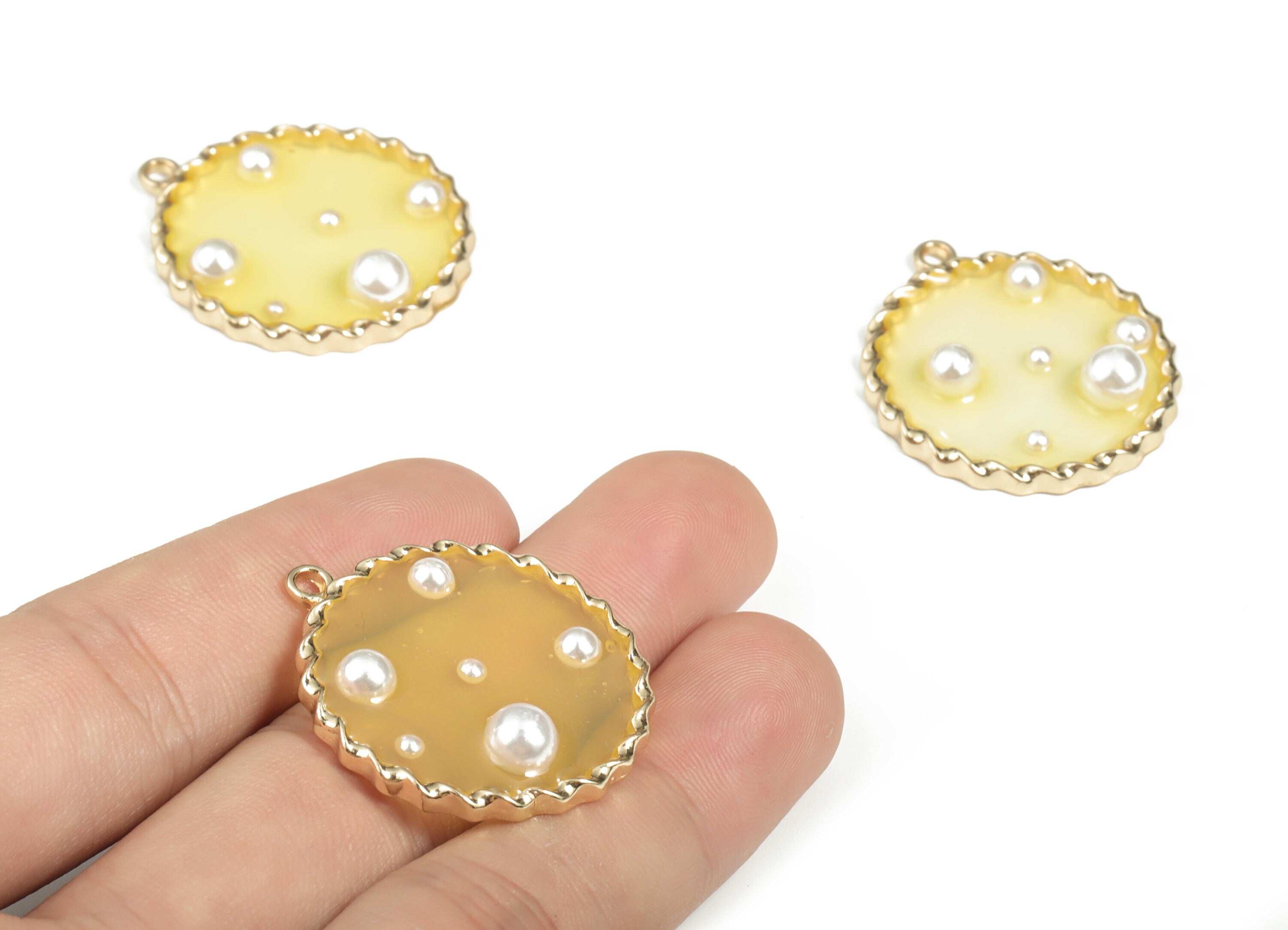 Alloy Round Earring Charms - Gold Enamel Alloy Pearl Pendant - Gold Tone Plated Alloy - Jewelry Supplies - 33.55x29.04x2.63mm - ZZ1757 - DOMEDBAZAAR