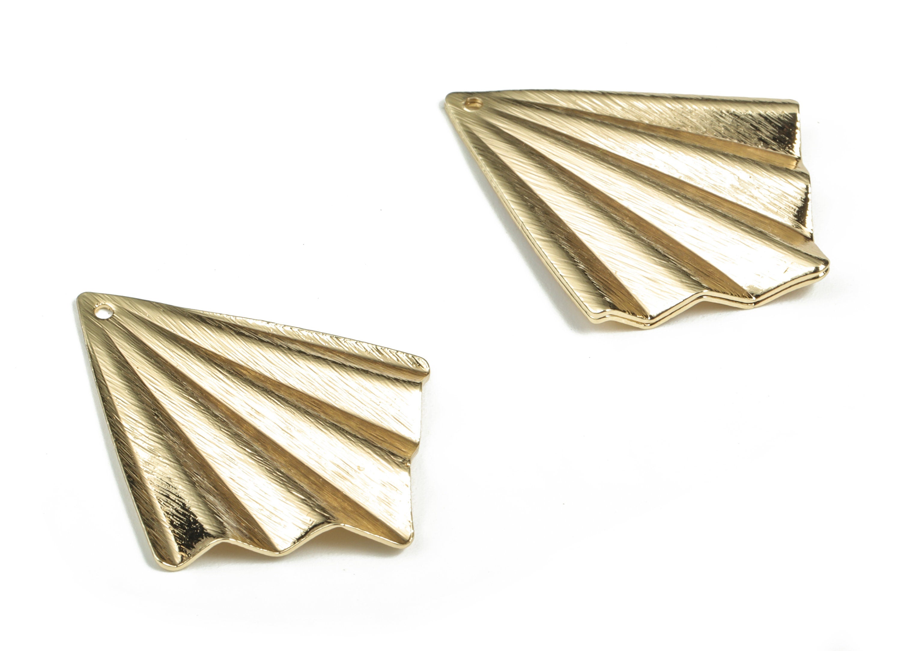 Brass Textured Fan Earring Charms - Gold Fan Pendant - 18K Real Gold  Plated Brass - Jewelry Making Supplies - 35x27.25x2.13mm - RGP2961G - DOMEDBAZAAR