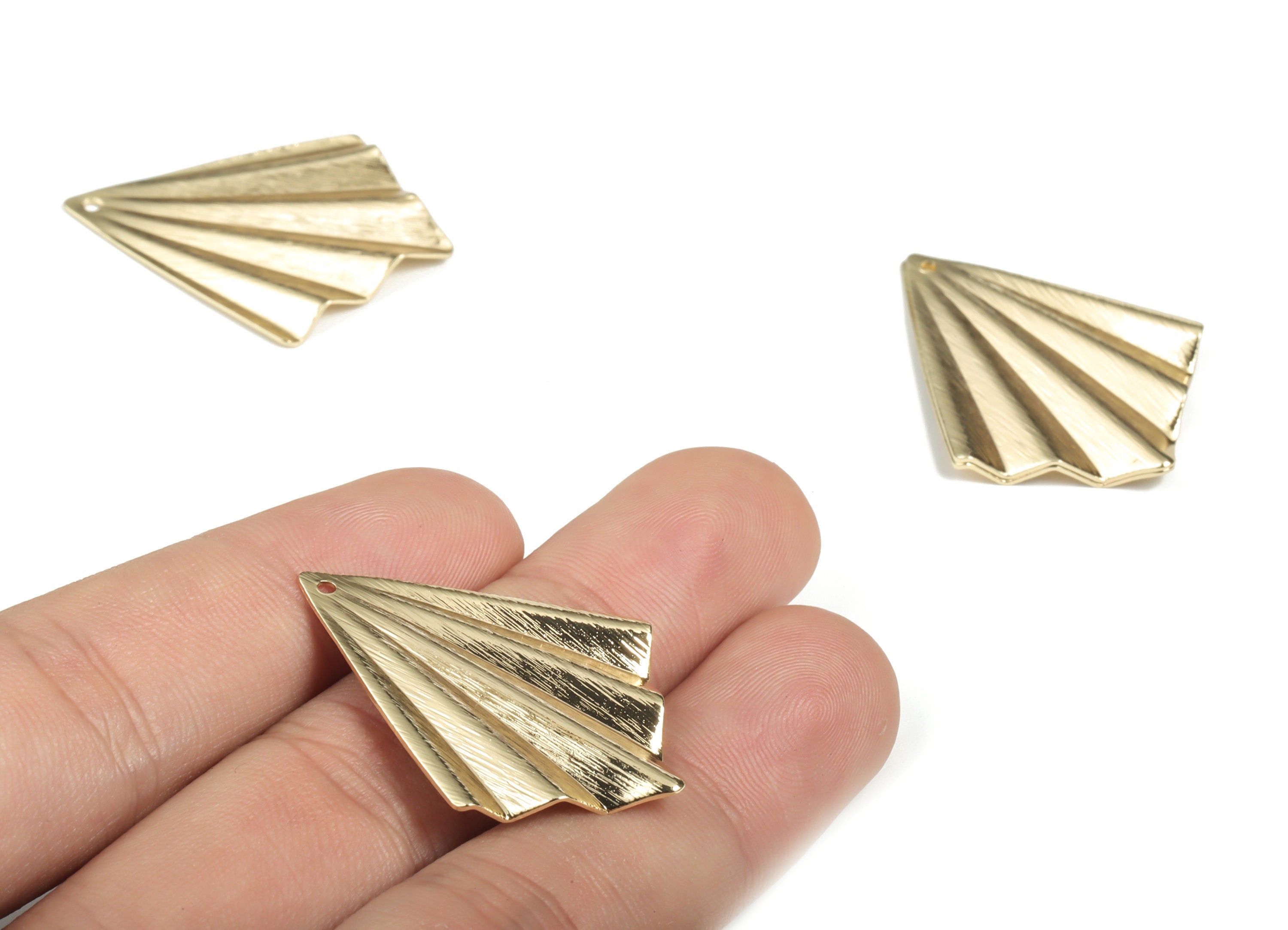 Brass Textured Fan Earring Charms - Gold Fan Pendant - 18K Real Gold  Plated Brass - Jewelry Making Supplies - 35x27.25x2.13mm - RGP2961G - DOMEDBAZAAR