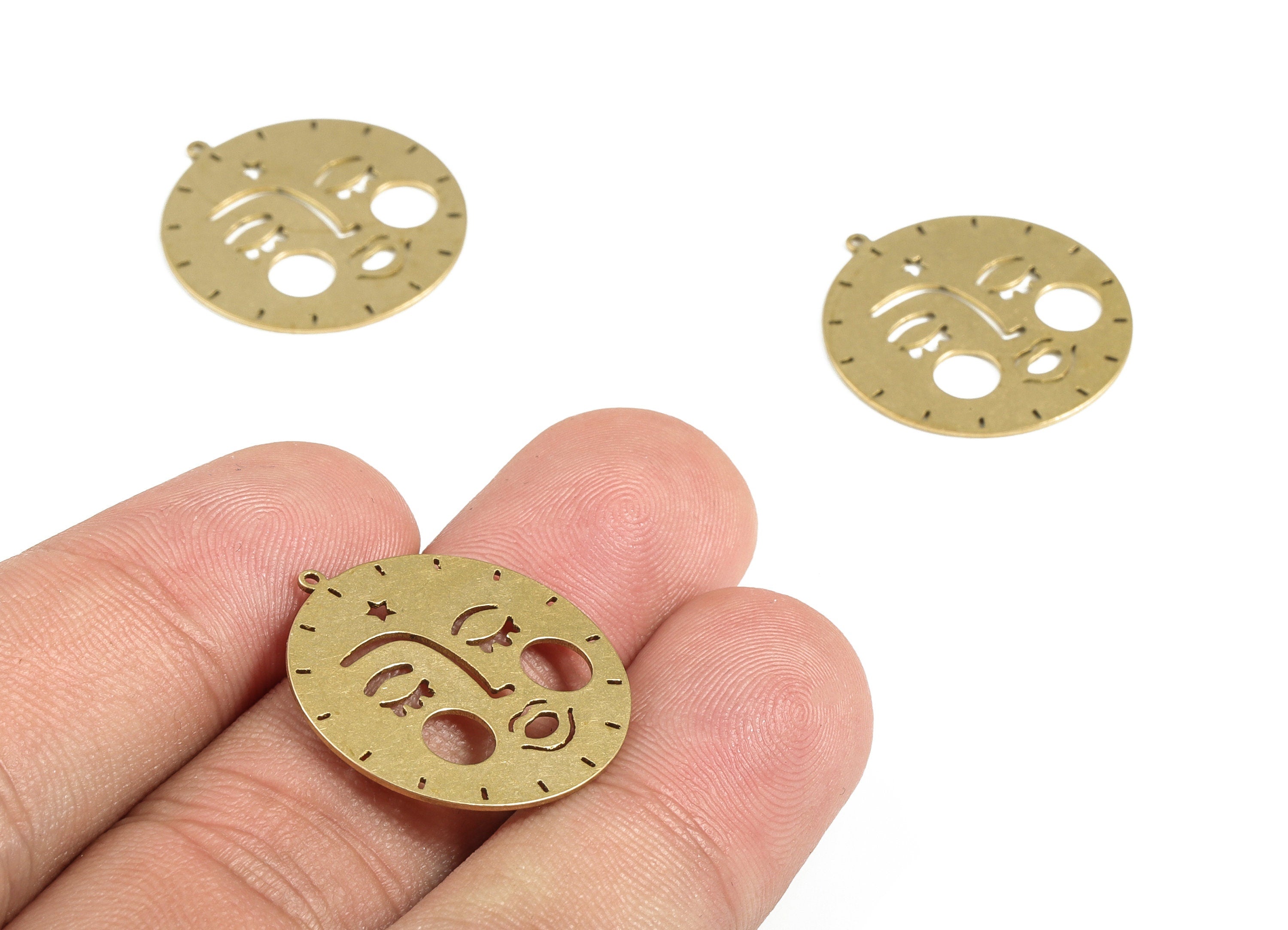 Round Sun Face Pendant - Raw Brass Asleep Sun Star Earring Charms - Asleep Face Sun Charm - Jewelry Supplies - 23.67x21.92x0.61mm - PP4023 - DOMEDBAZAAR