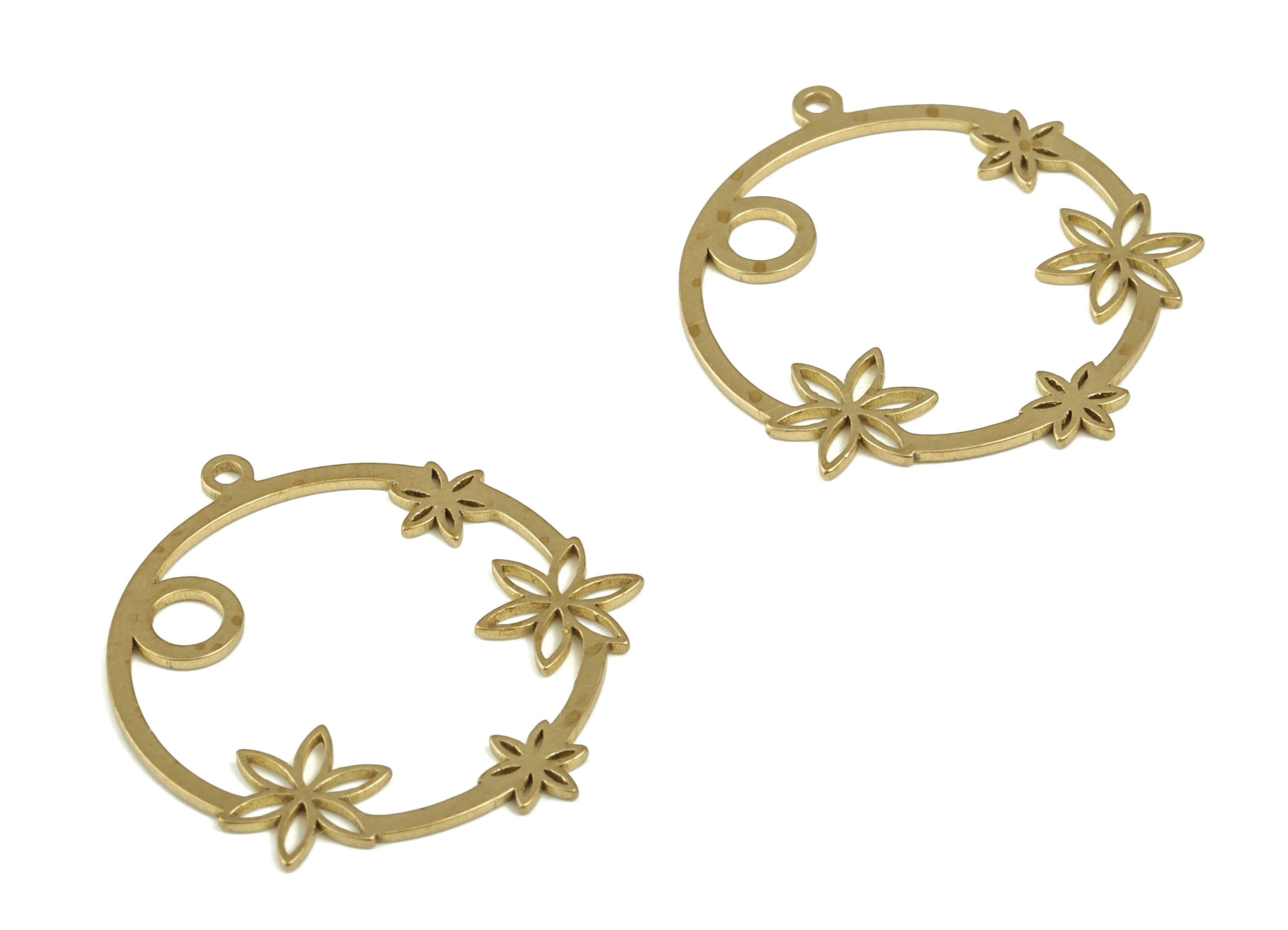Brass Round Flower Earring Charms - Raw Brass Circle Flower Pendant - Earring Findings - Jewelry Making Supplies - 26.46x23x0.69mm - PP4212 - DOMEDBAZAAR