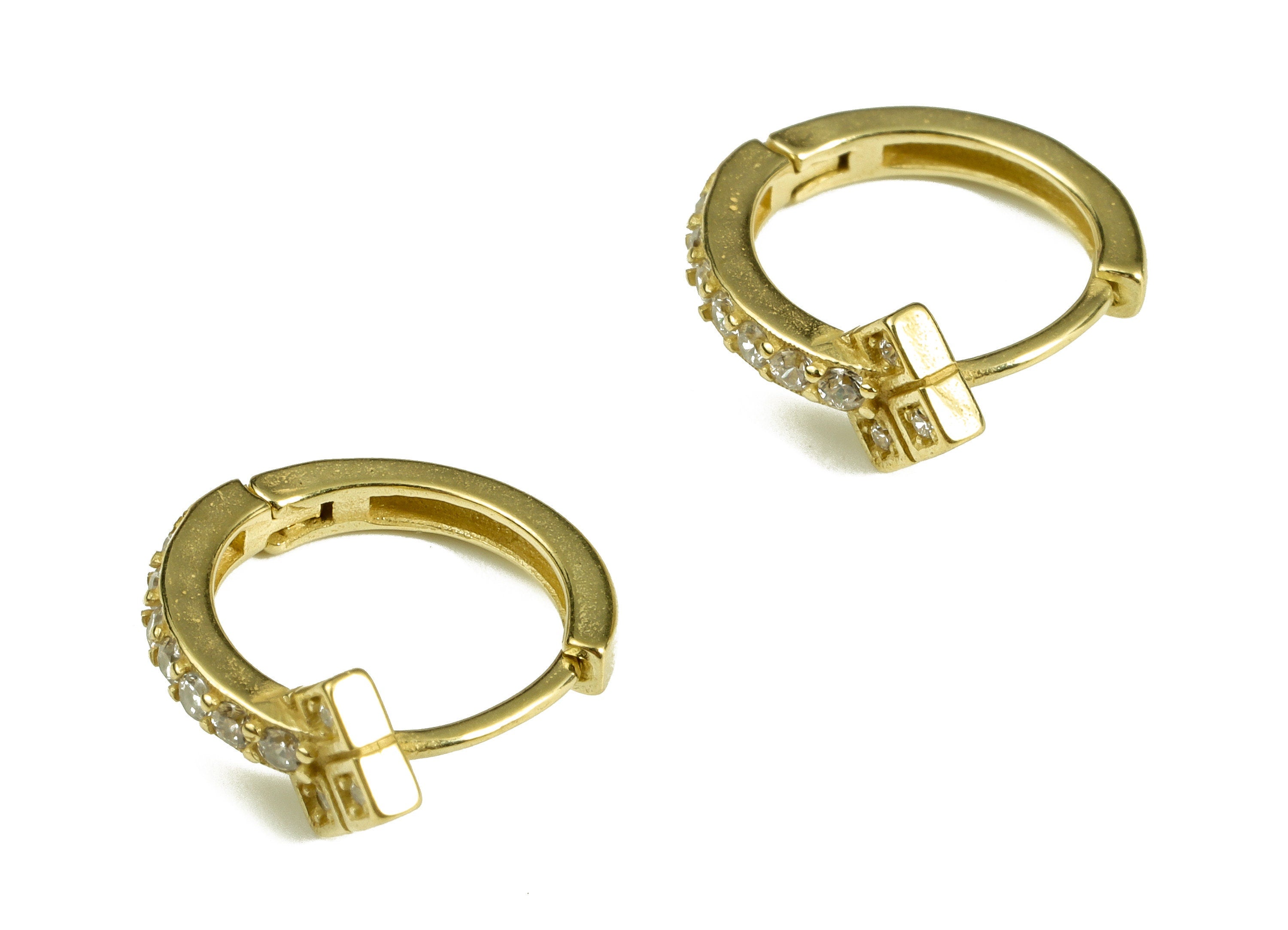 Brass Zircon Huggie Earring - Brass Huggie Hoop Earrings – Trendy Hoop Earrings for Women - Jewelry Supplies - 15.51× 13.75×1.98mm - PP4120 - DOMEDBAZAAR