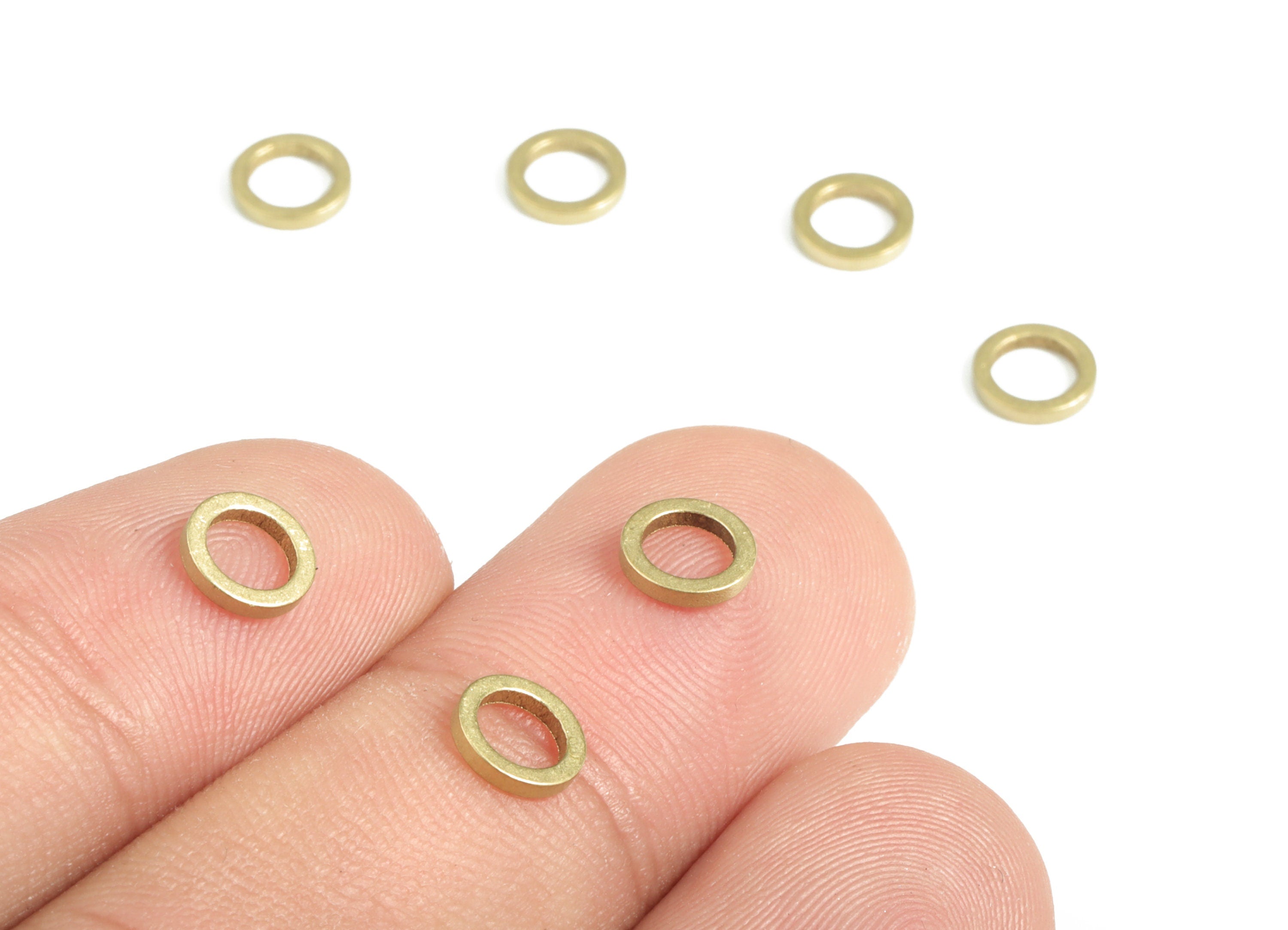 Raw Brass Round Pendants - Brass Round Links - Raw Brass Circle Connector - Earring Findings - Jewelry SuPPlies - 6.0x1.0x1.0mm - PP4138-6 - DOMEDBAZAAR