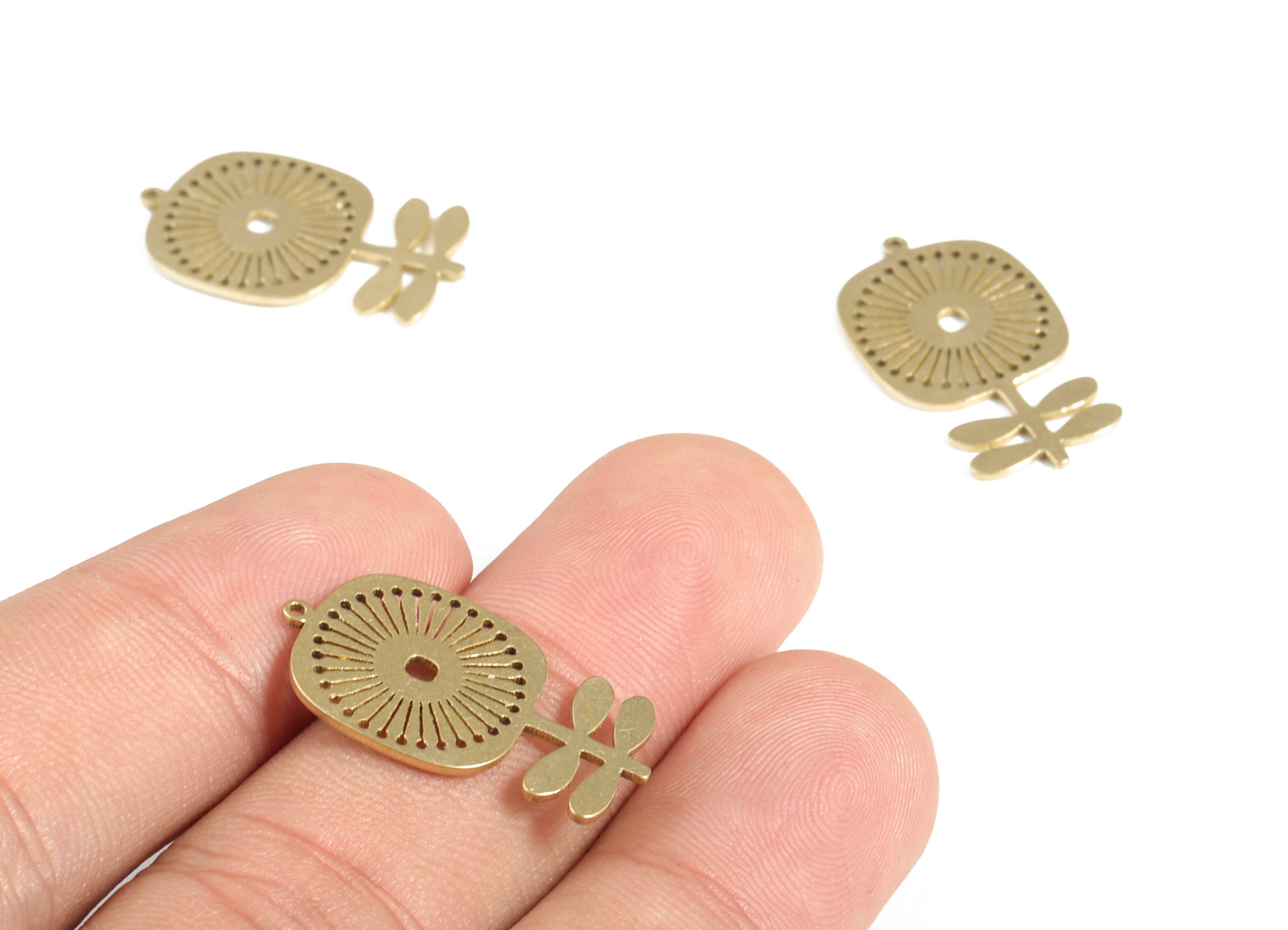 Brass Flower Charm - Raw Brass Flower Pendant Charm – Floral Earrings Charm – DIY Jewelry Making Supplies - 24.21x13.93x0.77mm - PP4161 - DOMEDBAZAAR