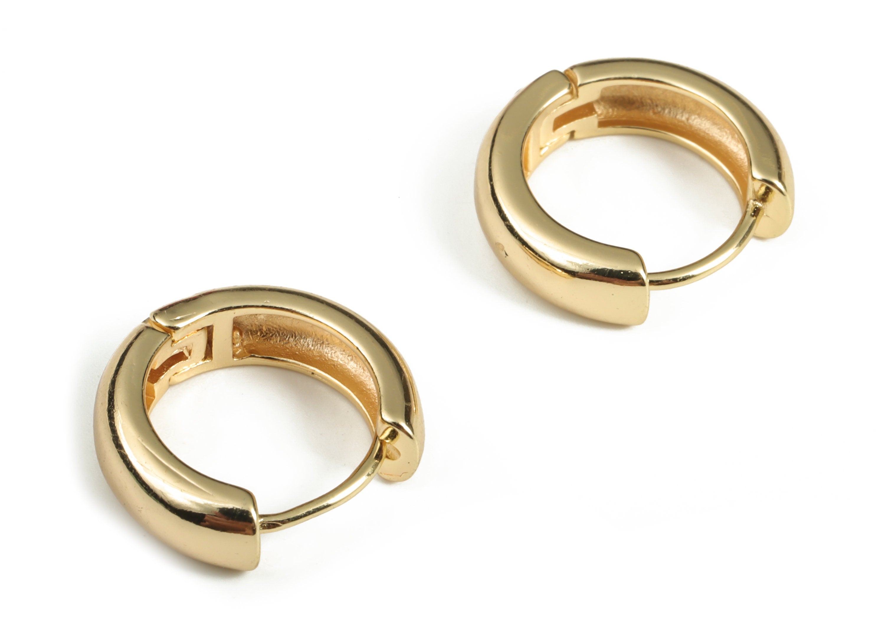 Plain Hoop Earrings – Brass Thick Huggie Hoop Earrings – Chunky Hoops - 18K  Real Gold Plated Brass - 17.55×16.36×5.15mm - RGP3036 - DOMEDBAZAAR