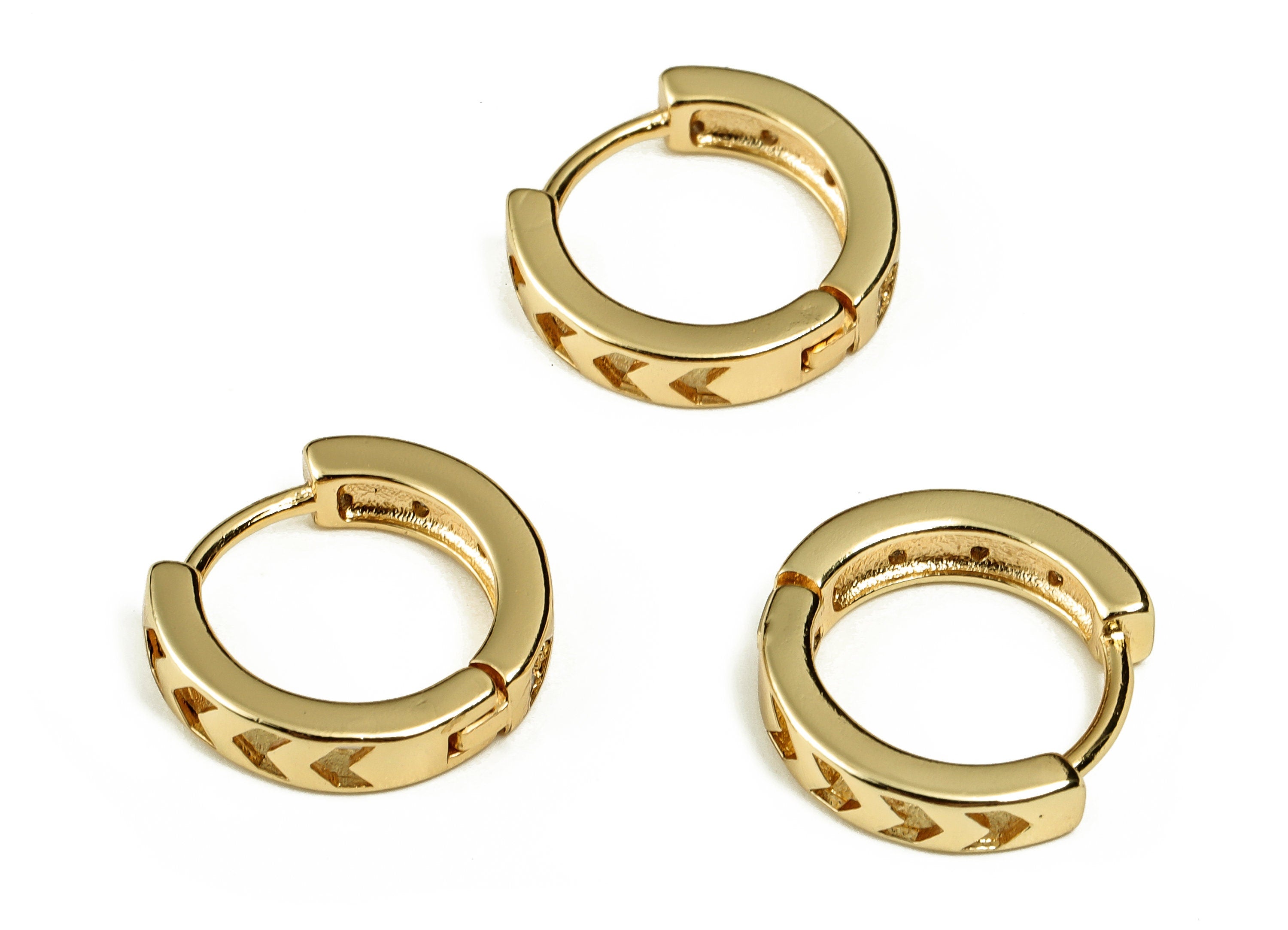 925 Silver Hoop Earrings – Arrow Design Huggies Hoop - 18K Real Gold Plated Brass - Zircon Earring Huggie - 15.38×14.18×2.41mm - RGP3186 - DOMEDBAZAAR