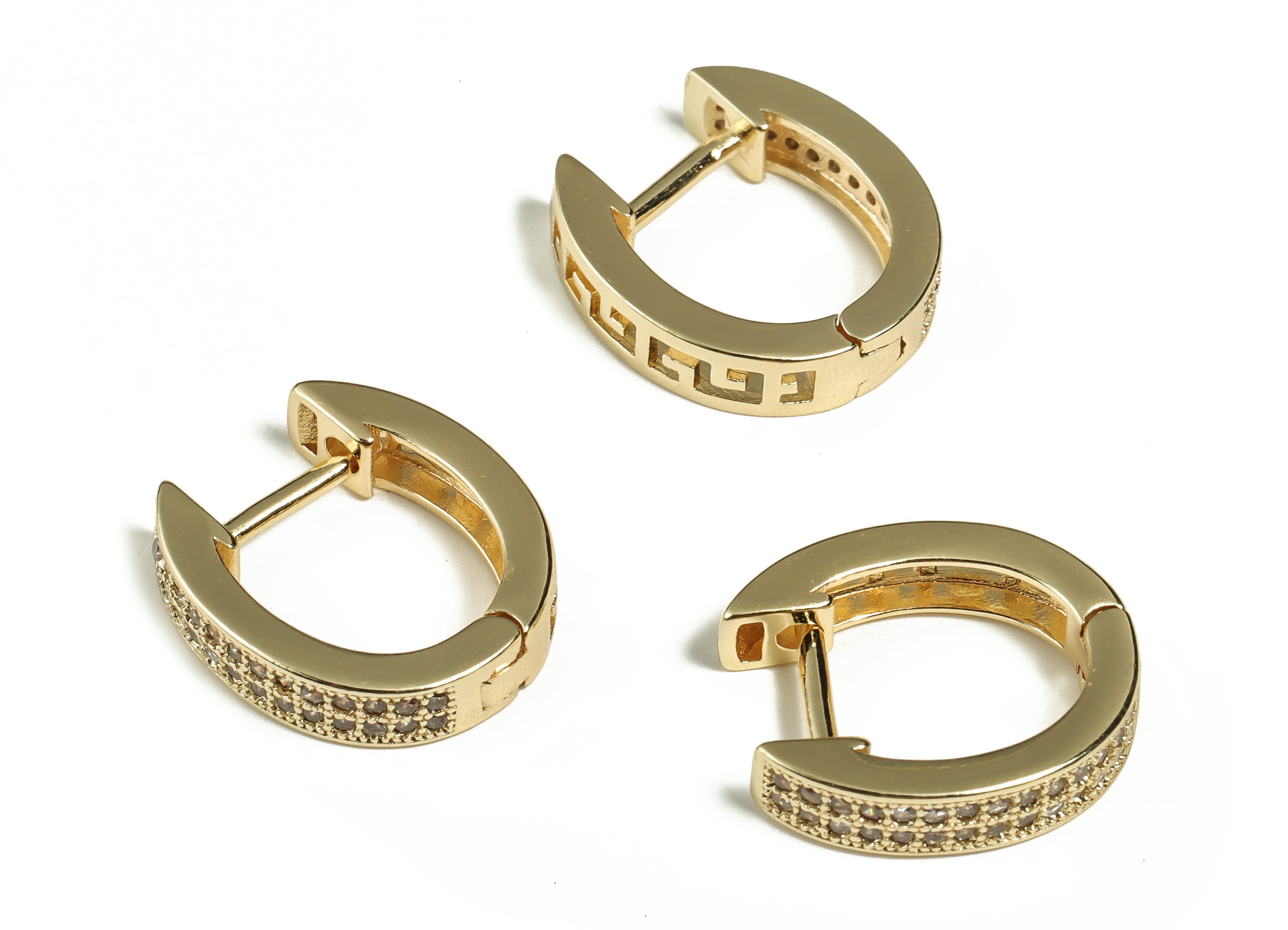 Zircon Round Huggie Hoop Earring – Brass Circle Huggie Stud Earrings – 18K Real Gold Plated Brass - 16.49×14.75×2.25mm - RGP3219 - DOMEDBAZAAR