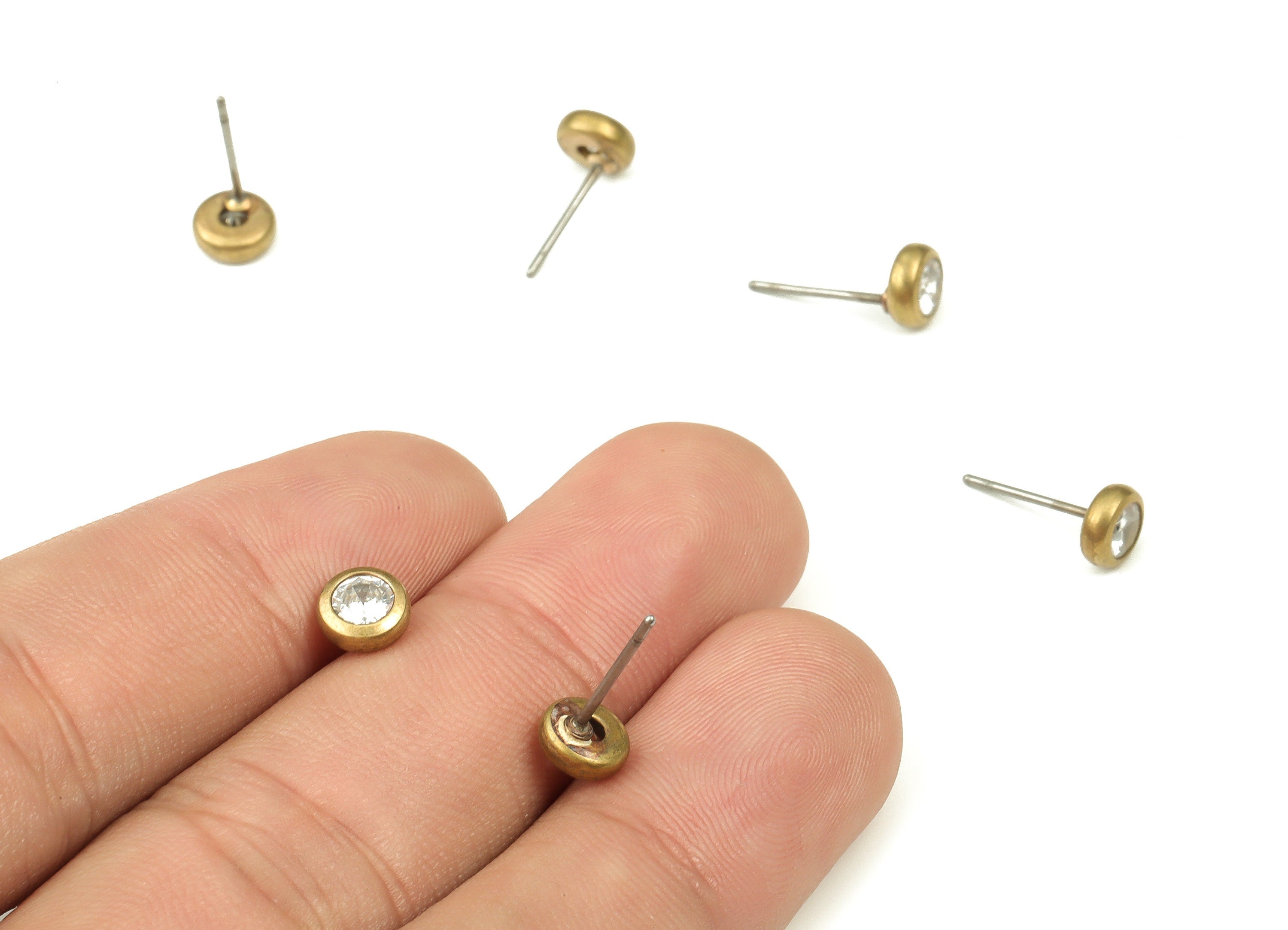 Brass Round Iron Stud Earring – Raw Brass Circle Zircon Earrings Post – Stainless Steel Studs – Jewelry Supplies - 6.03x6.03x2.81mm - PP4534 - DOMEDBAZAAR