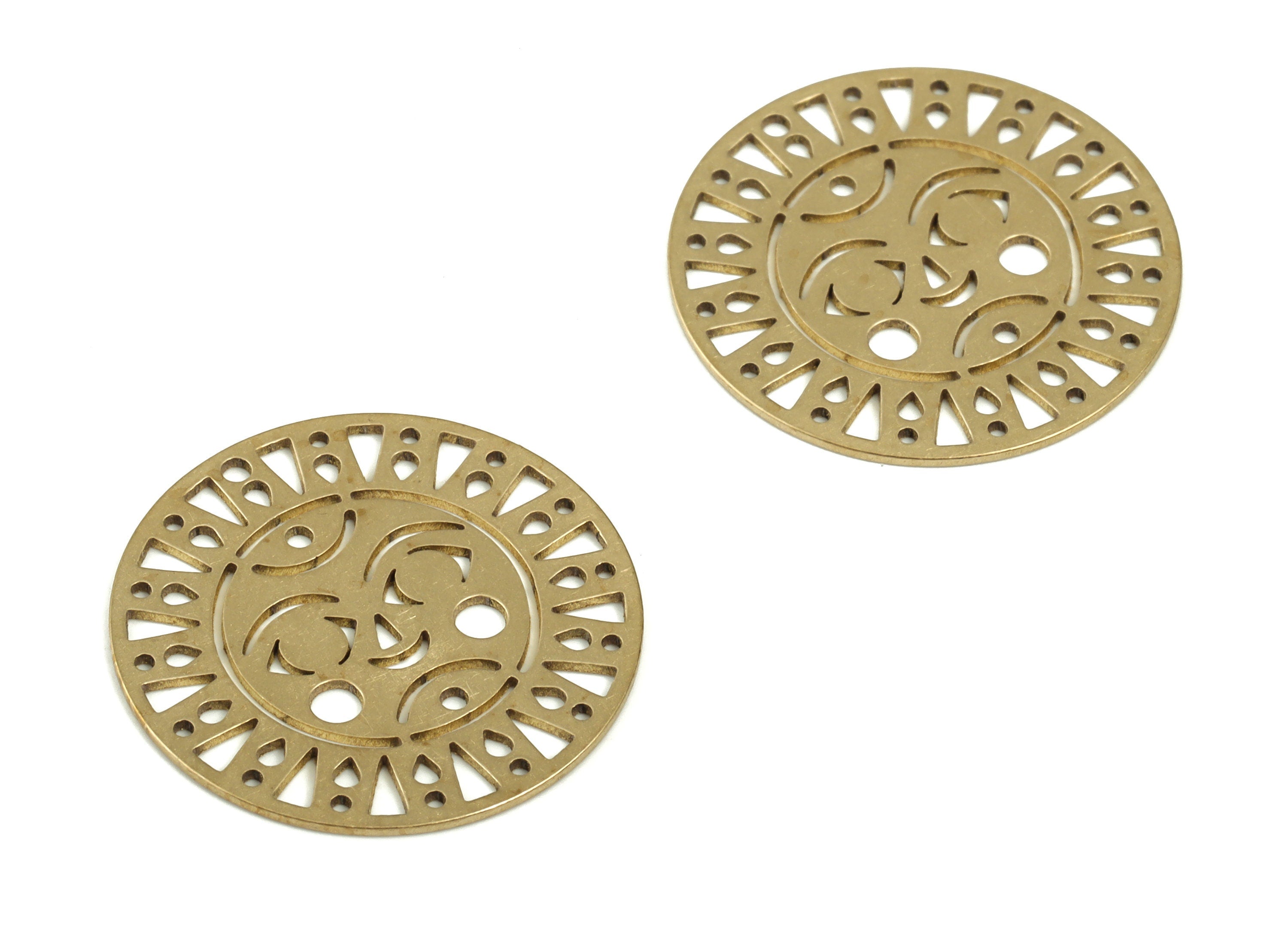 Sun Face Circle Pendant - Raw Brass Sun Face Round Earring Charms - Jewelry Making Supplies - 22.14x22.14x0.57mm - PP4205 - DOMEDBAZAAR
