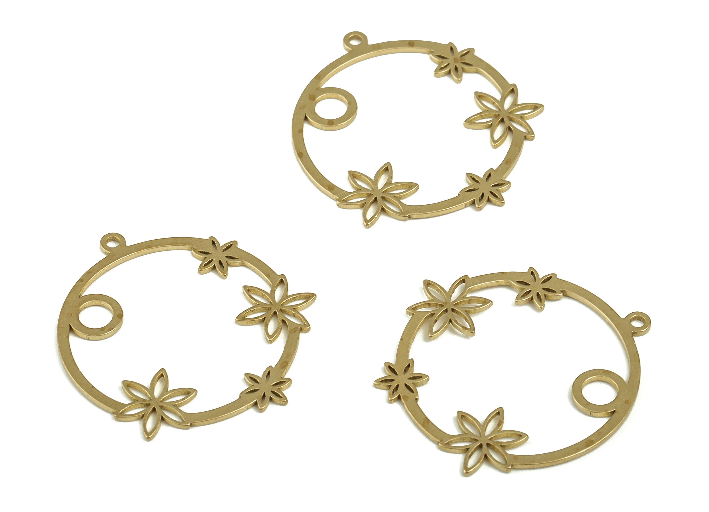 Brass Round Flower Earring Charms - Raw Brass Circle Flower Pendant - Earring Findings - Jewelry Making Supplies - 26.46x23x0.69mm - PP4212 - DOMEDBAZAAR