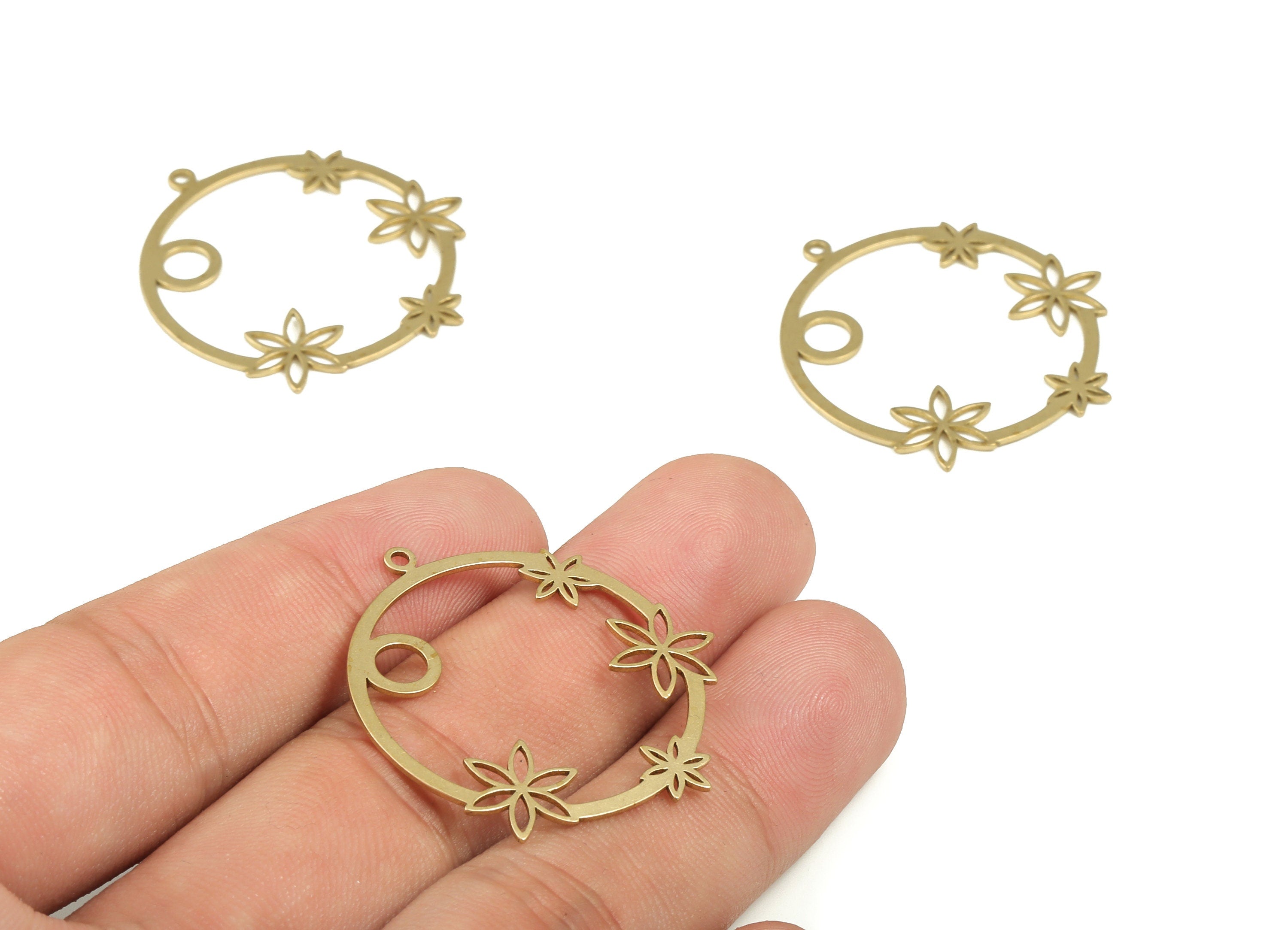 Brass Round Flower Earring Charms - Raw Brass Circle Flower Pendant - Earring Findings - Jewelry Making Supplies - 35x32.61x0.71mm - PP4207 - DOMEDBAZAAR