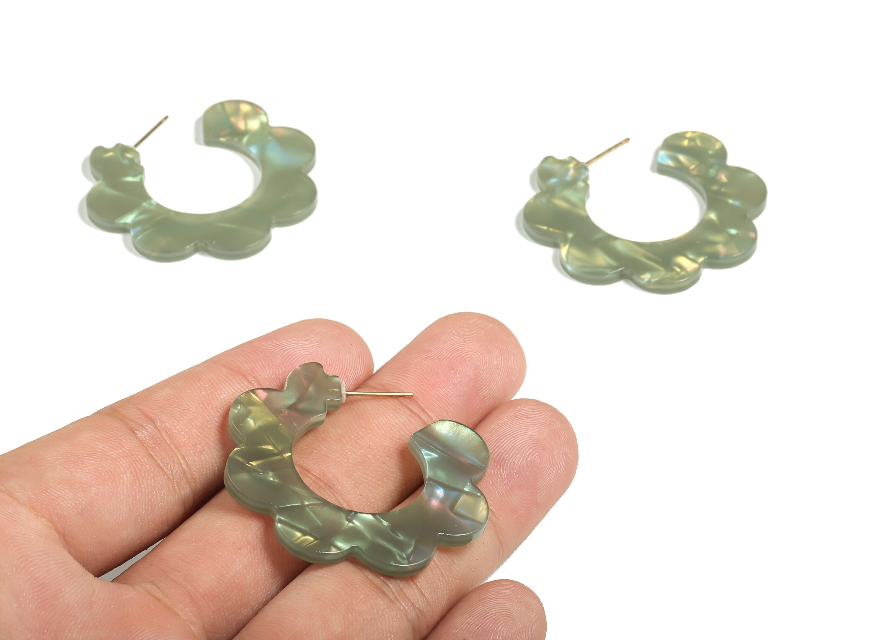 Acrylic Flower Hoops Earring - Open Hoop Earrings Stud – Earring Post – Gold Tone Plated Stud –Code: A655 - 39.51x1.76mm- AC2292-A655G - DOMEDBAZAAR
