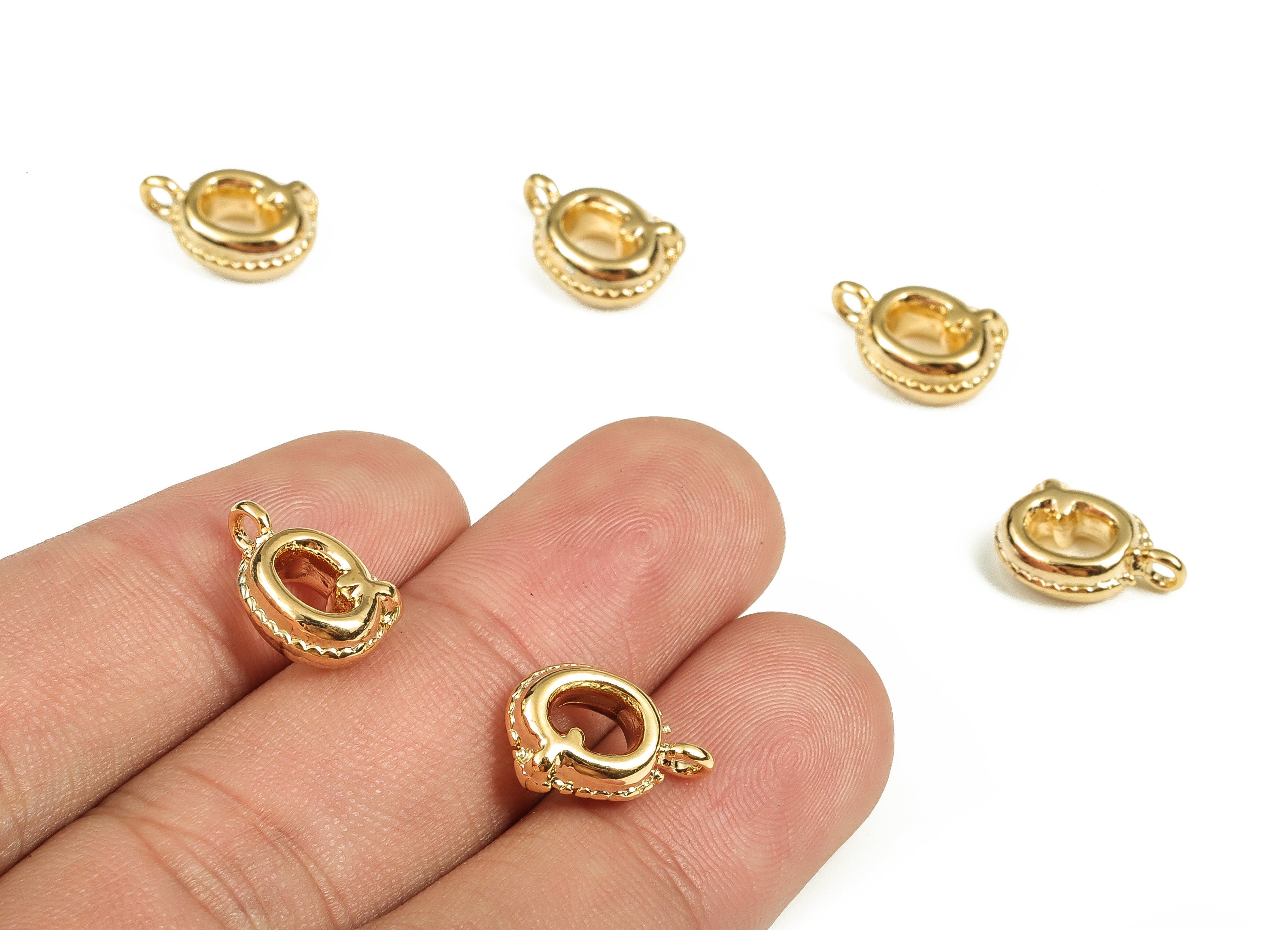 Brass The letter Q Earring Charms - Gold The letter Q Pendant - 18K Real Gold Plated Brass - Jewelry Supplies - 13.92x9.26x4.19mm - RGP3737Q - DOMEDBAZAAR