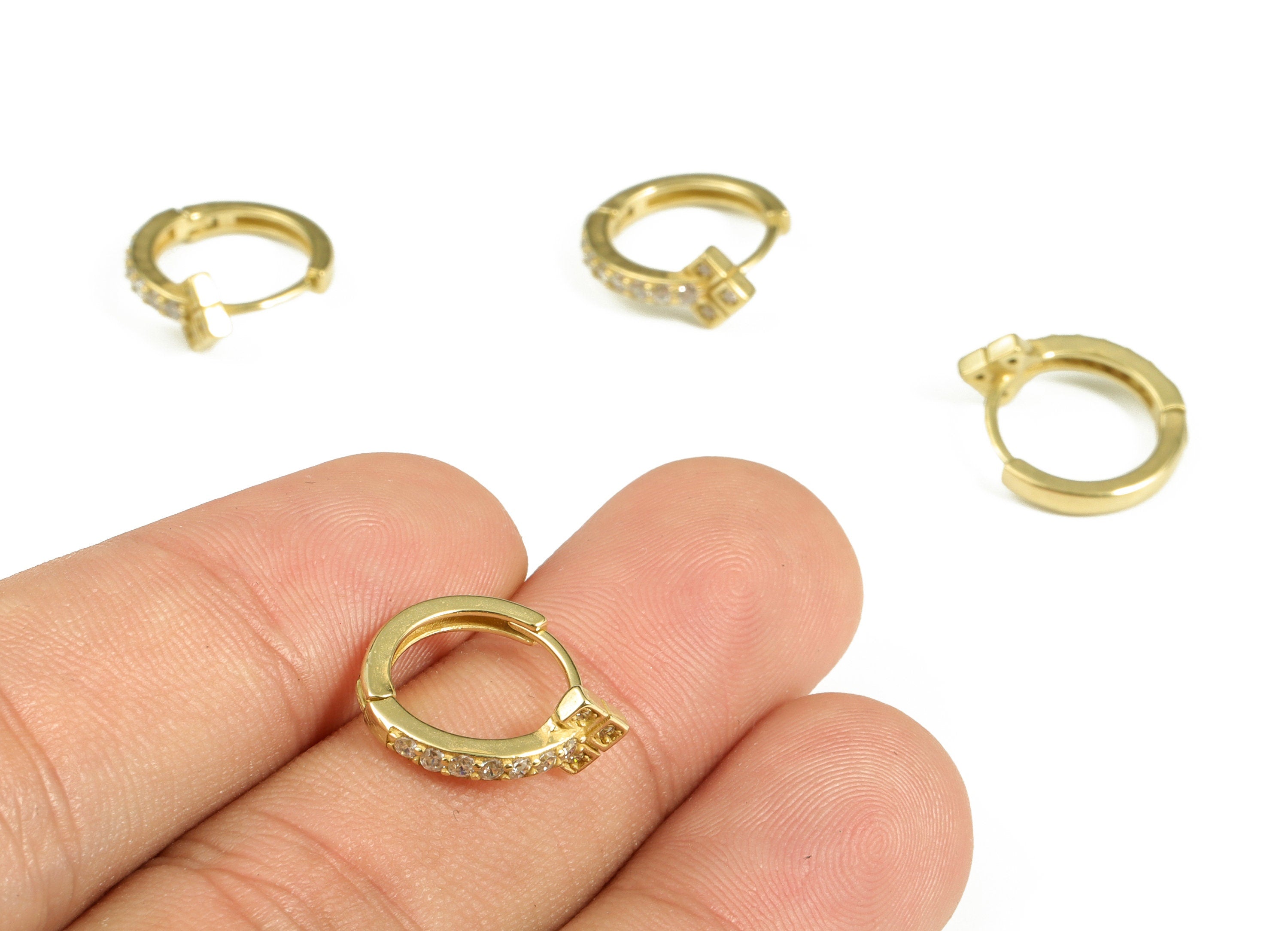 Brass Zircon Huggie Earring - Brass Huggie Hoop Earrings – Trendy Hoop Earrings for Women - Jewelry Supplies - 15.51× 13.75×1.98mm - PP4120 - DOMEDBAZAAR