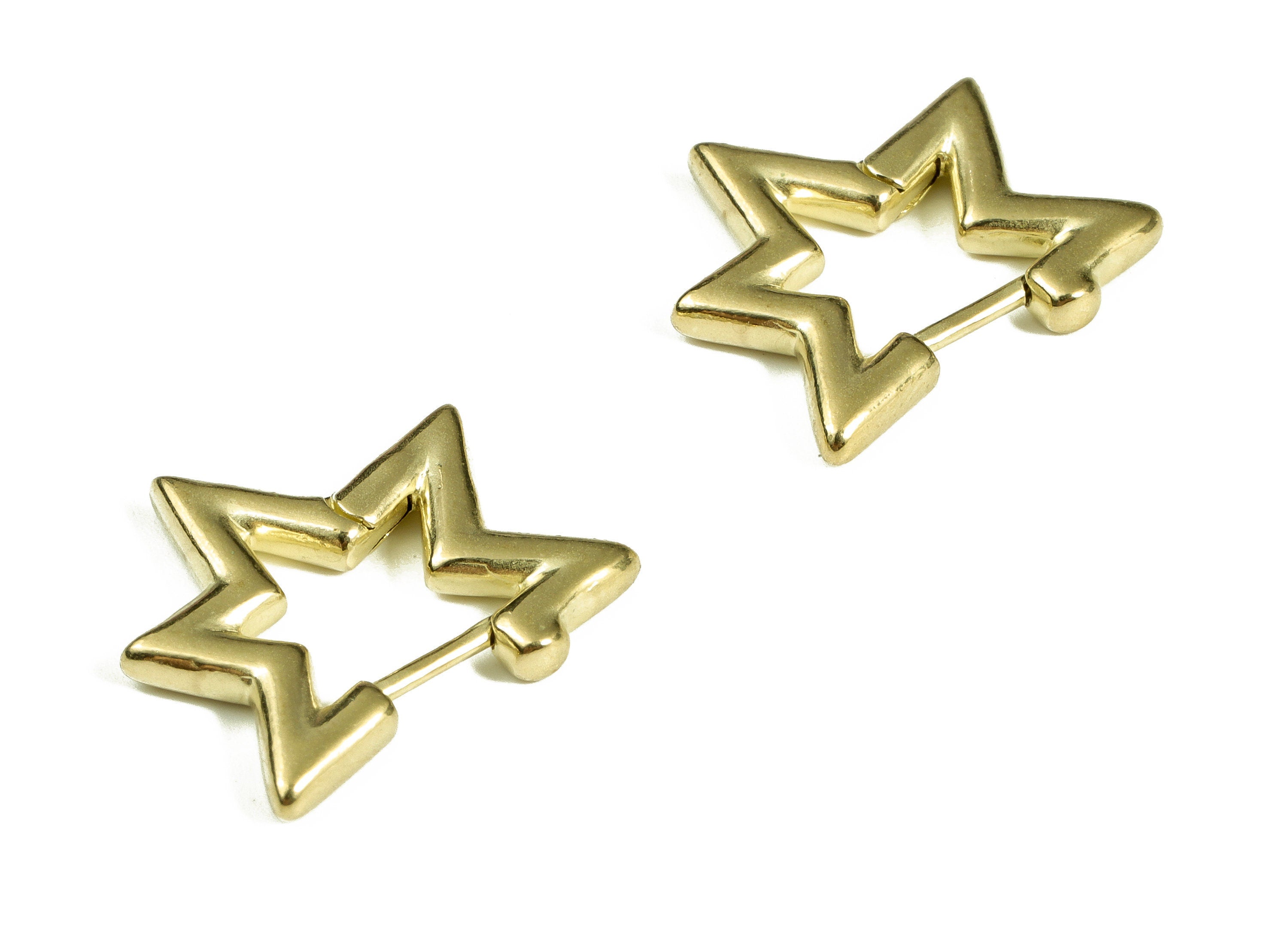 Brass Star Huggie Earring – Fun Star Earrings – Star Earrings Huggie – Dainty Star Hoops - Jewelry Supplies - 17.95×16.28×2.38mm - PP4128 - DOMEDBAZAAR