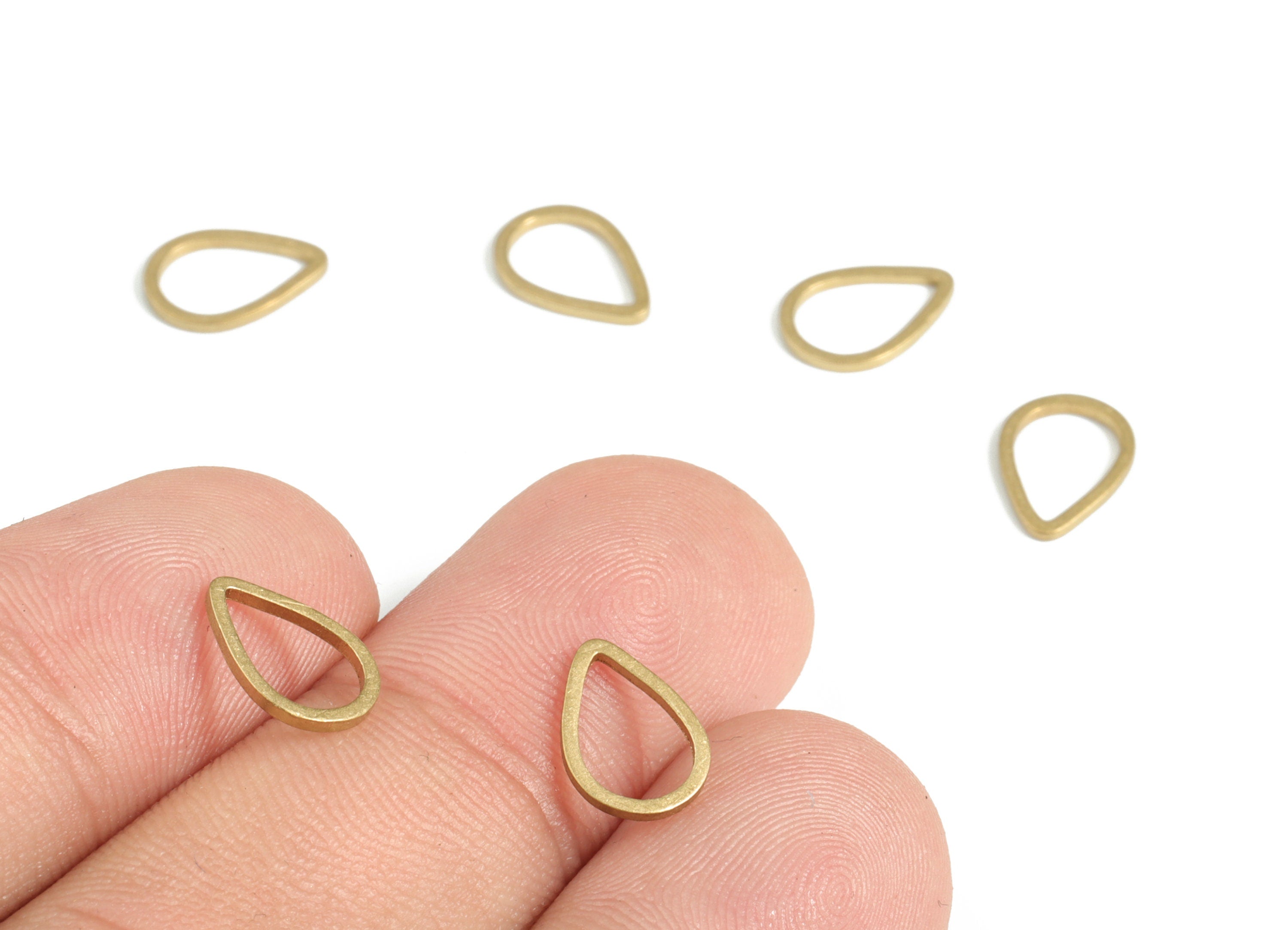 Tear Drop Connector - Raw Brass Drop Pendant - Brass Drop Jewelry Finding - Earring Findings - Jewelry SuPPlies - 10.0x7.0x0.8mm - PP4143-10 - DOMEDBAZAAR