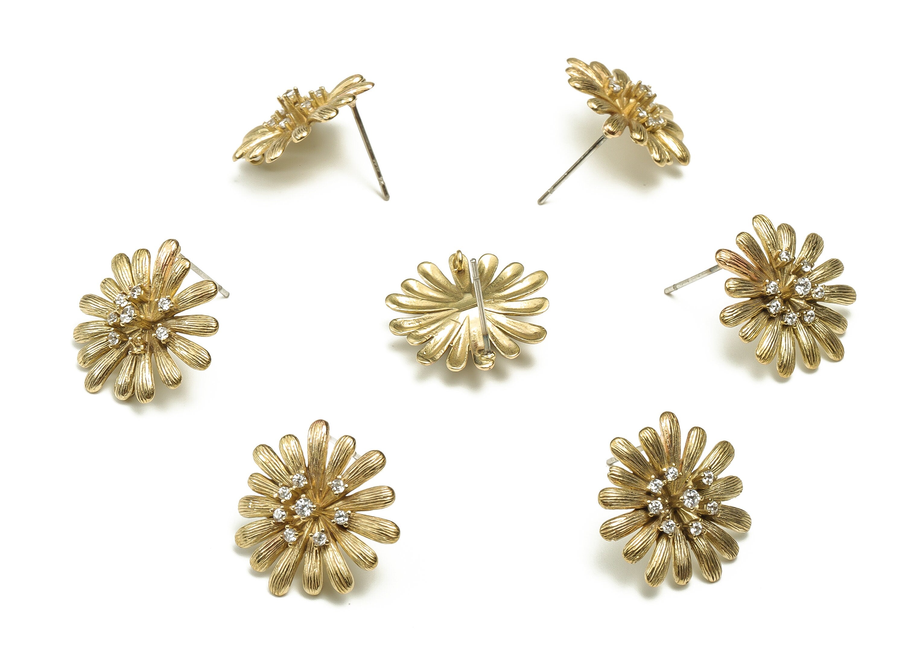 Brass Flowers Earring Stud With Zircon - Raw Brass Flowers Earring Post - Brass Zircon Stud - Jewelry Supplies - 18.17x18.12x5.08mm - PP4446 - DOMEDBAZAAR