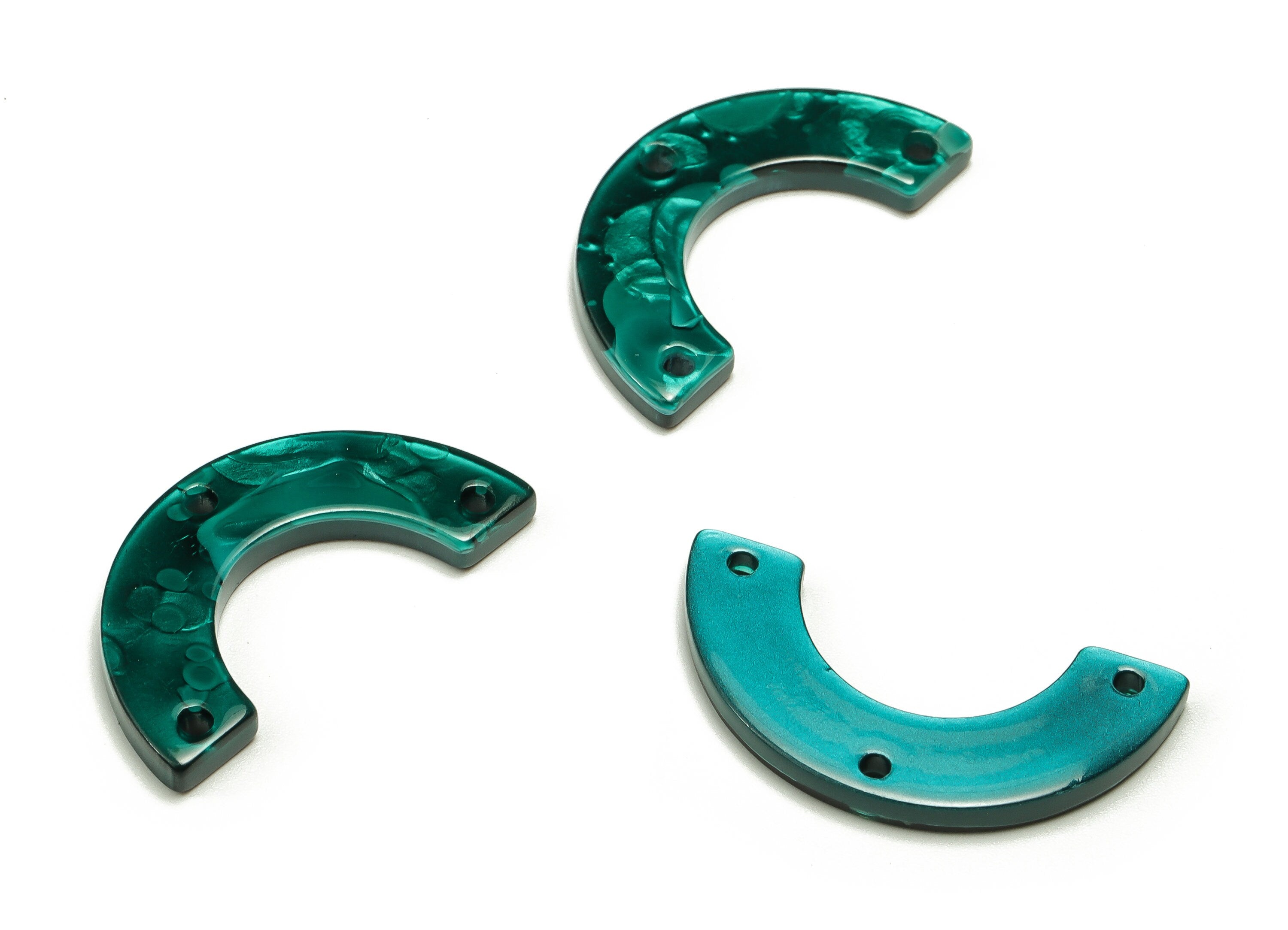 Acrylic U Connectors - Acrylic U Charms and Pendant With 3 Holes - Jewelry Supplies - Color Code: A624 - 29.52x15.33x2.41mm - AC2297-A624 - DOMEDBAZAAR