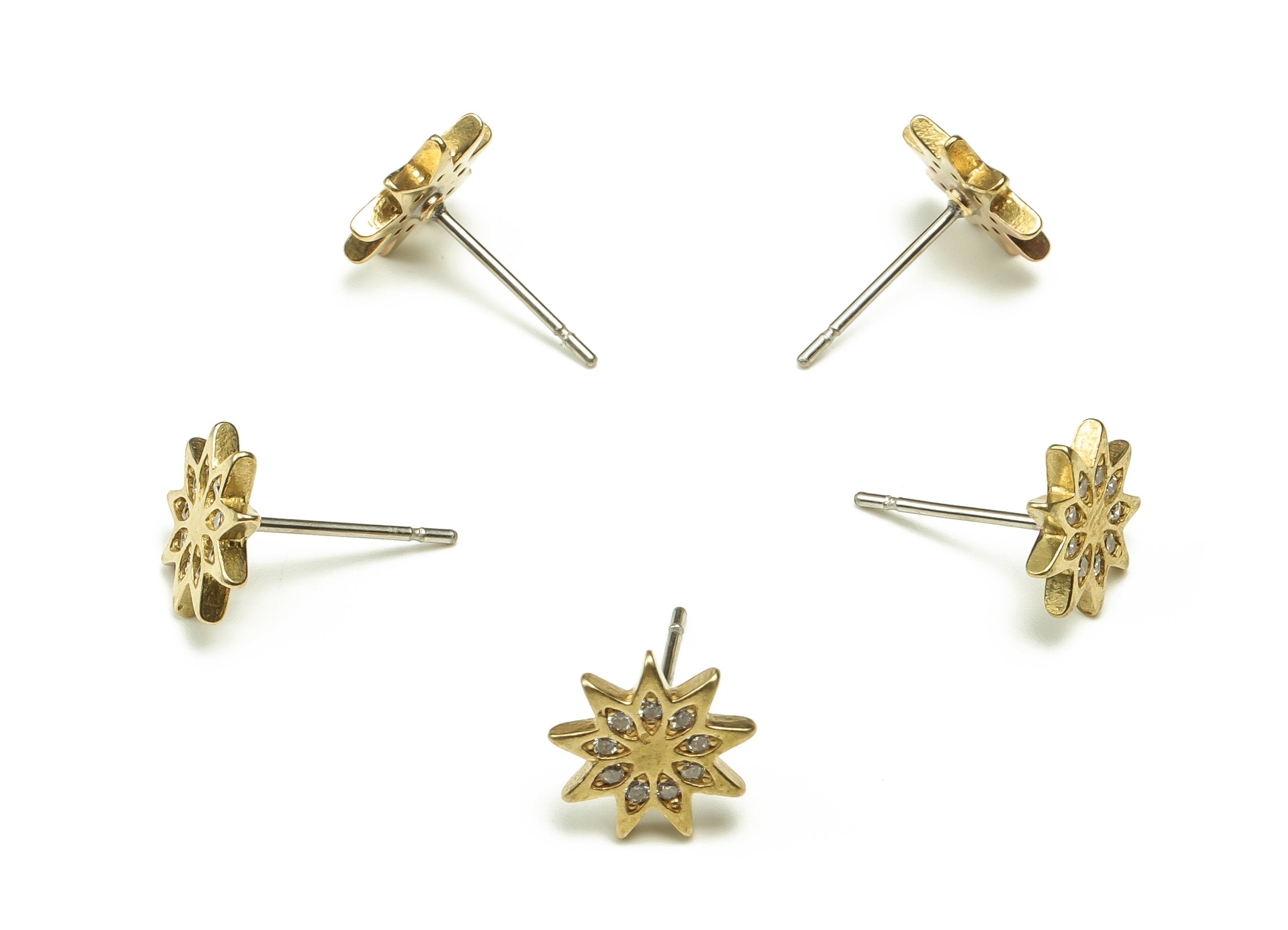 Brass Star Earring Stud With Zircons - Raw Brass Star Post - Brass Stud - Earring Findings - Jewelry Supplies - 8.95x8.85x1.94mm - PP4472 - DOMEDBAZAAR