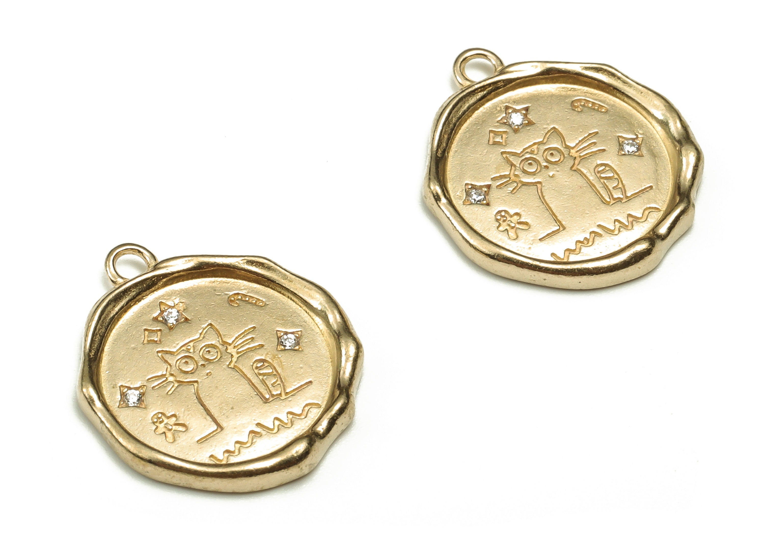 Brass Round Star Earring Charms With Zircons - Raw Brass Cat Pendant - Earring Finding - Jewelry Making Supplies - 17.3x14.99x1.9mm - PP4670 - DOMEDBAZAAR