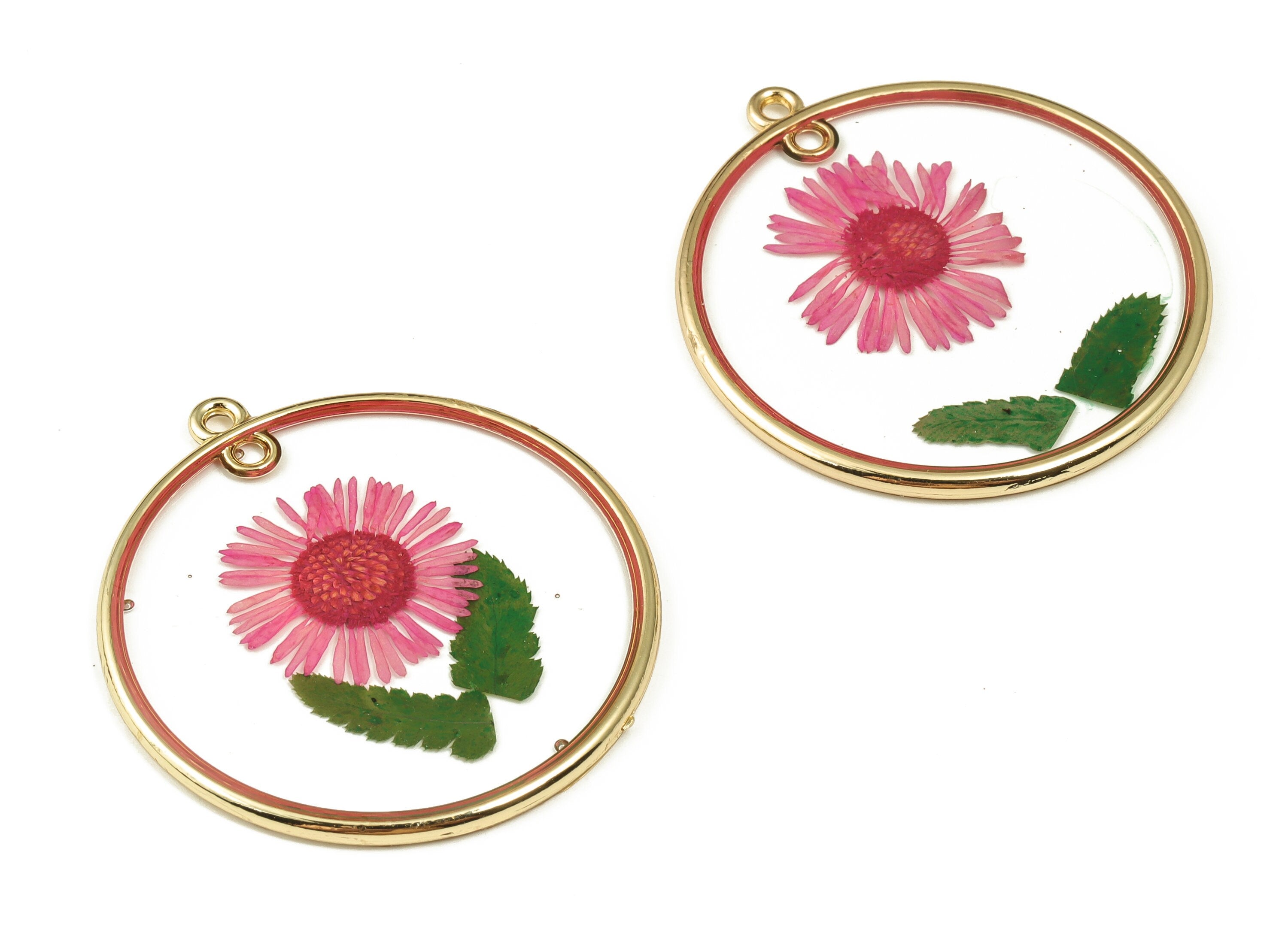 Gold Pressed Flower charms - Dried Flower Jewelry - Real Flower charms - Resin Jewelry - Gold Tone Plated Alloy -43.22x39.81x2.75mm - RC1182 - DOMEDBAZAAR
