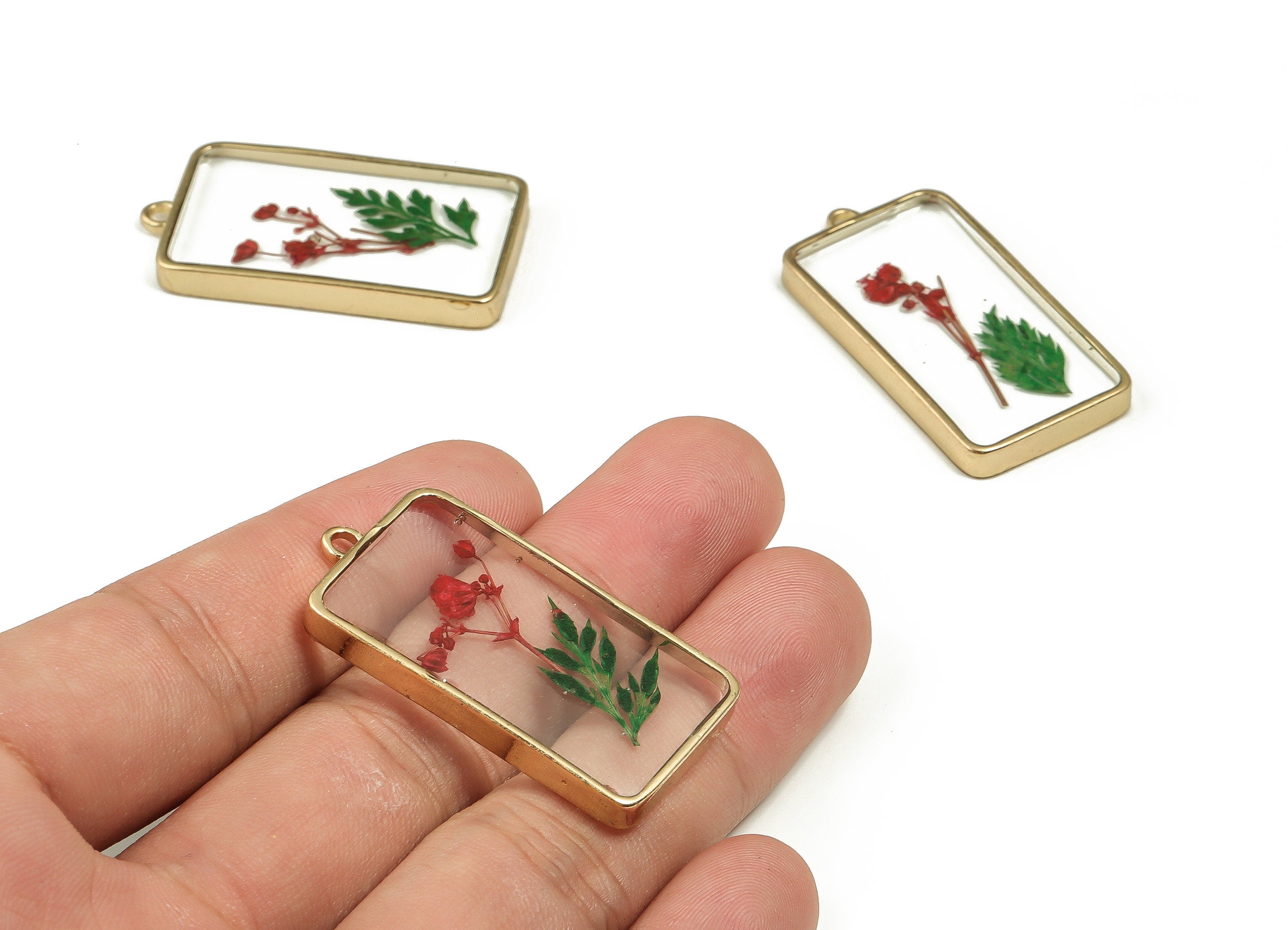 Epoxy Resin Rectangle Real Flower Earring Charms - Babysbreath&Lack Pout Leaf Pendant - Gold Tone Plated Alloy - 40.38x20.56x4.66mm - ZZ1877 - DOMEDBAZAAR