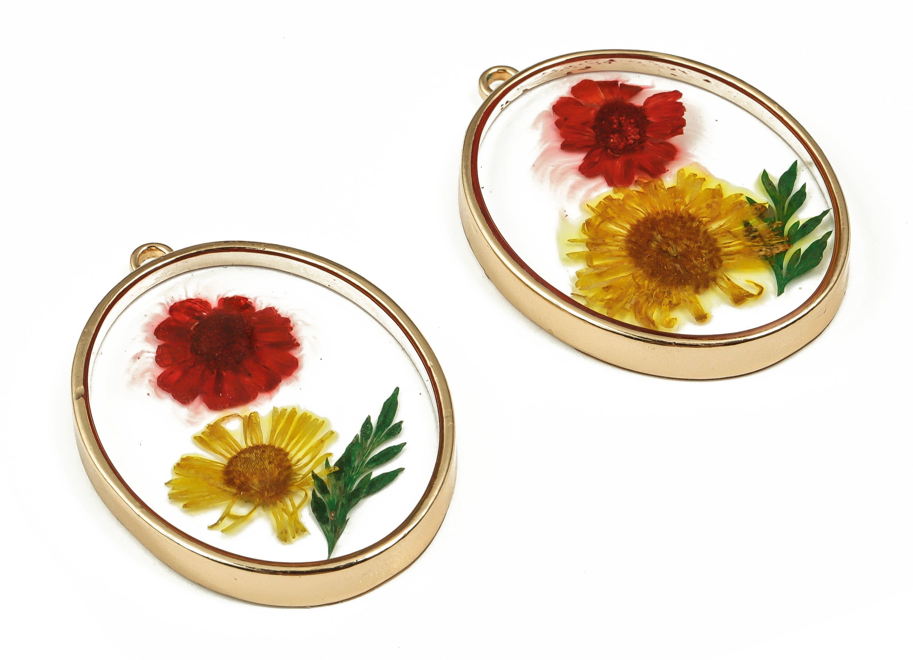 Epoxy Resin Oval Real Flower Earring Charms - Epoxy Resin Crinkle Chrysanthemum Pendant - Gold Tone Plated Alloy - 41.23x30.6x4.7mm - ZZ1885 - DOMEDBAZAAR