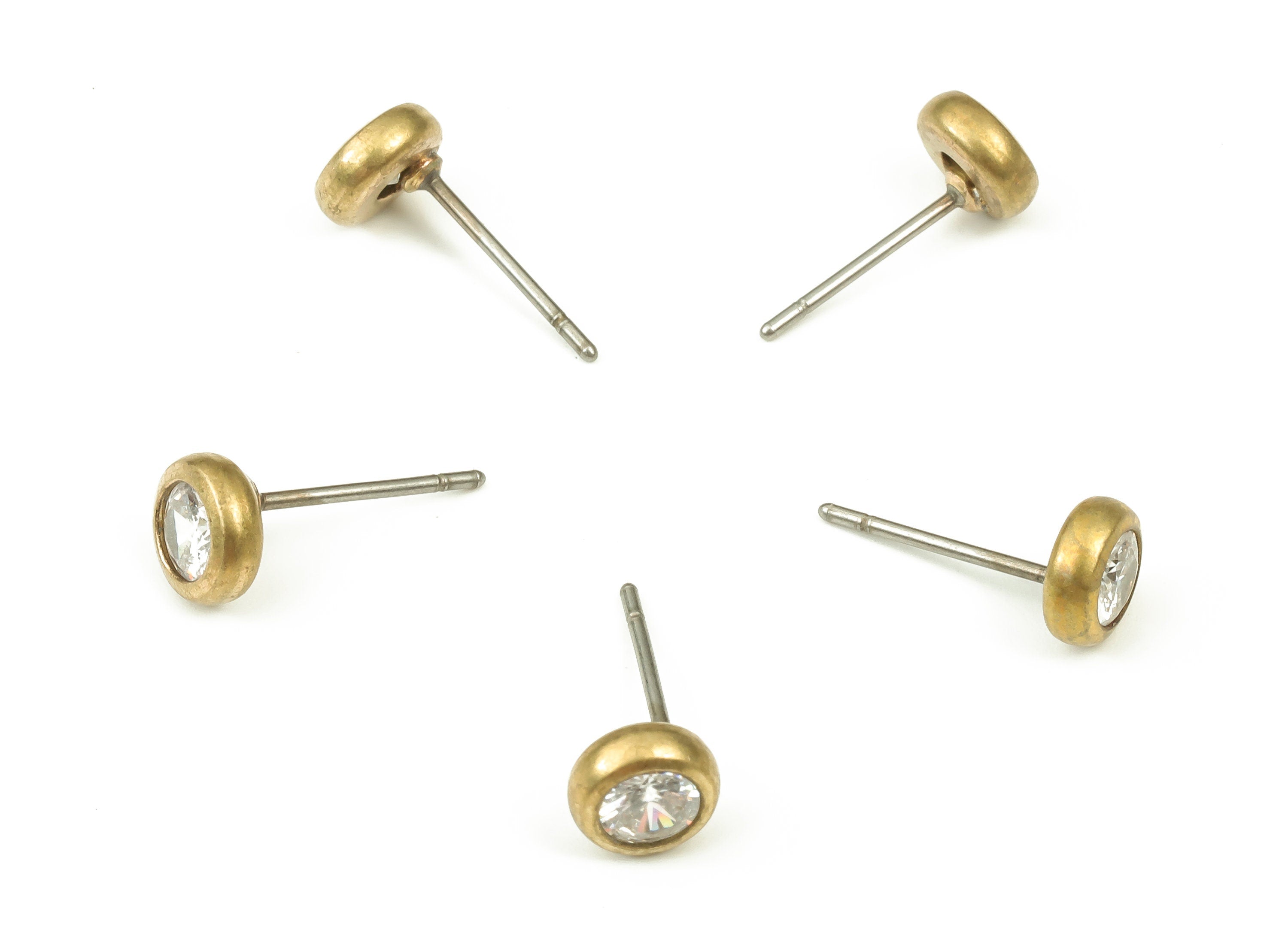 Brass Round Iron Stud Earring – Raw Brass Circle Zircon Earrings Post – Stainless Steel Studs – Jewelry Supplies - 6.03x6.03x2.81mm - PP4534 - DOMEDBAZAAR