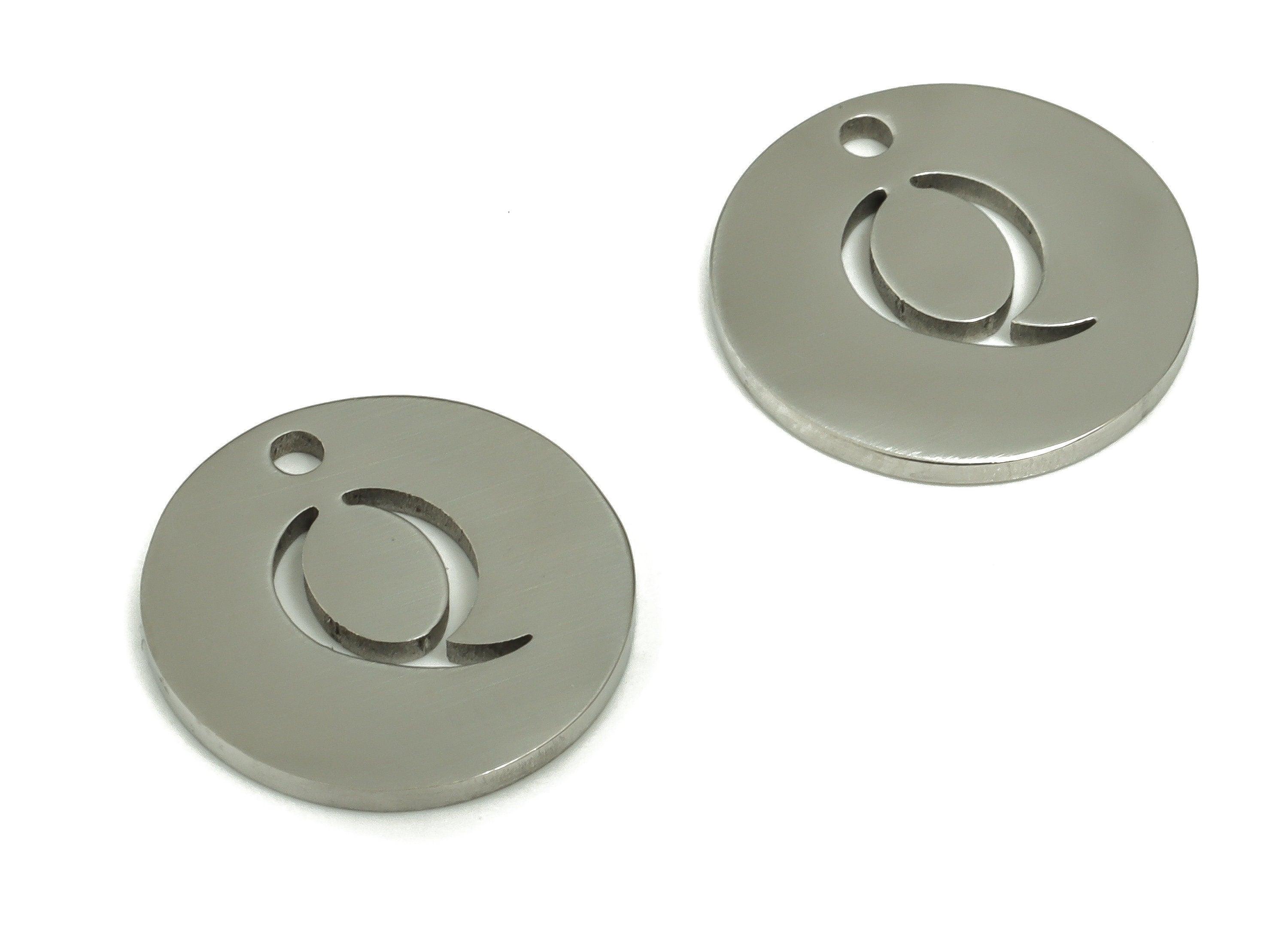 Stainless Steel Round Earring Charms - Stainless Steel The letter Q Pendant - Earring Findings - Jewelry Supplies - 12x12x1mm - SS1215Q - DOMEDBAZAAR