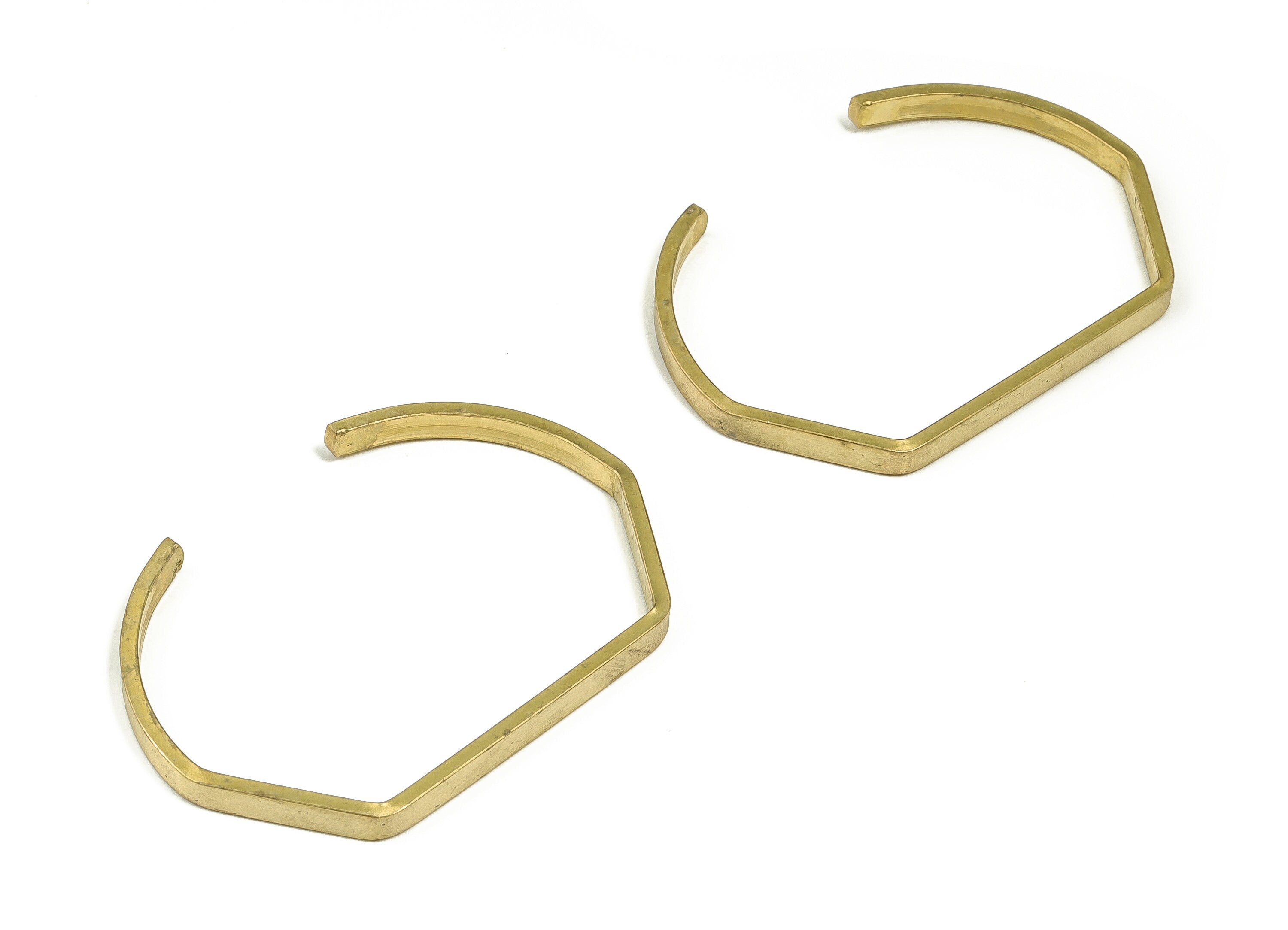 Adjustable Bangle Bracelet - Raw Brass Hexagon Engraving - Expandable Wire Bangle for Charms - Jewelry Supplies - 63.67x43.8x1.97mm - BRC11 - DOMEDBAZAAR