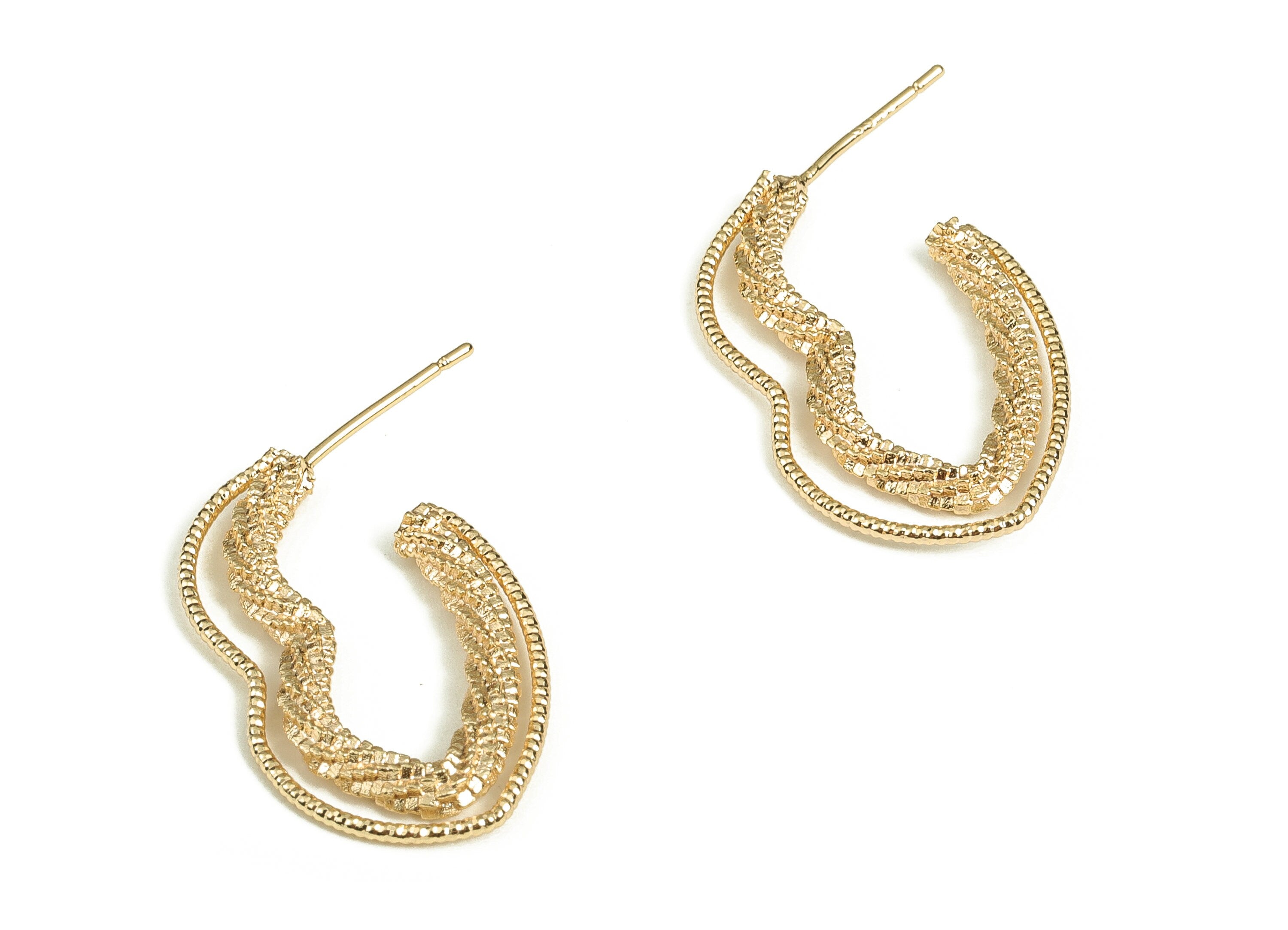 Brass Texture Lips Earring Post - Gold Lips Earring Stud - 18K Real Gold Plated Brass - Brass Stud - 26.05x16.78x2.9mm - RGP3799 - DOMEDBAZAAR