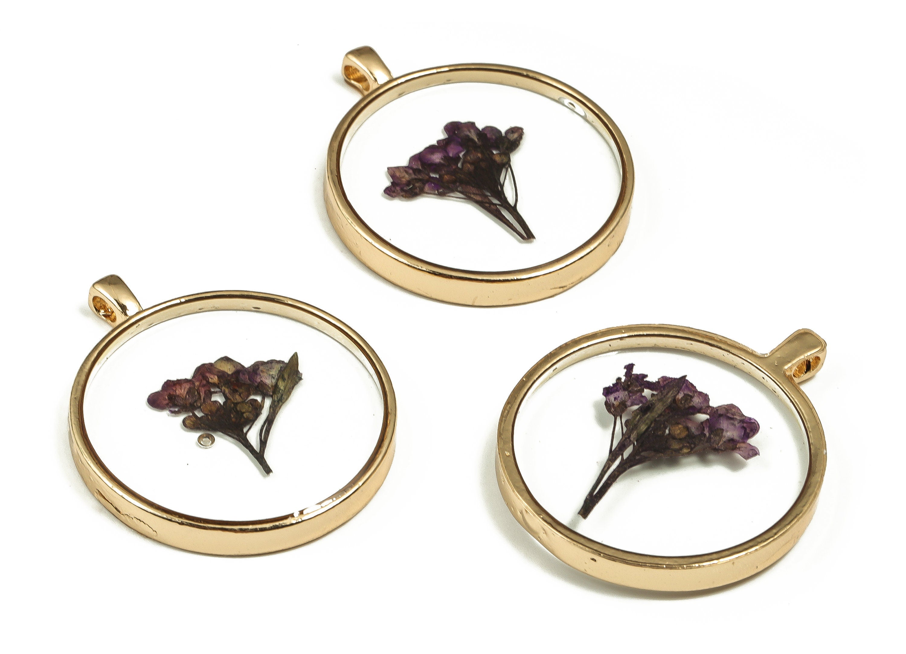 Epoxy Resin Round Real Flower Earring Charms - Epoxy Resin Sweet Alyssum Pendant - Gold Tone Plated Alloy - 34.73x28.73x4.31mm - ZZ1896 - DOMEDBAZAAR