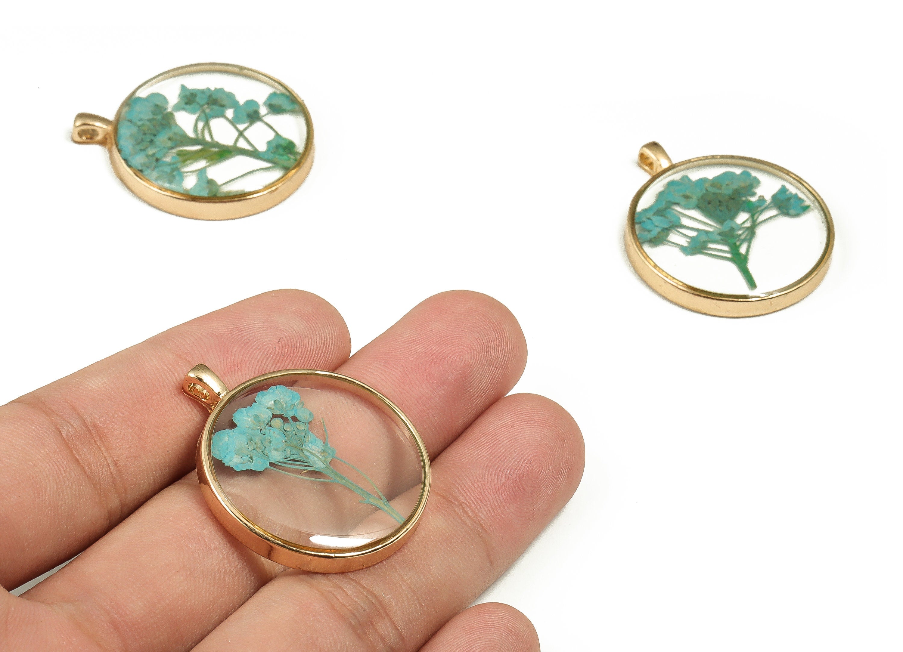 Epoxy Resin Round Real Flower Earring Charms - Epoxy Resin Sweet Alyssum Pendant - Gold Tone Plated Alloy - 34.99x29.01x4.76mm - ZZ1916 - DOMEDBAZAAR