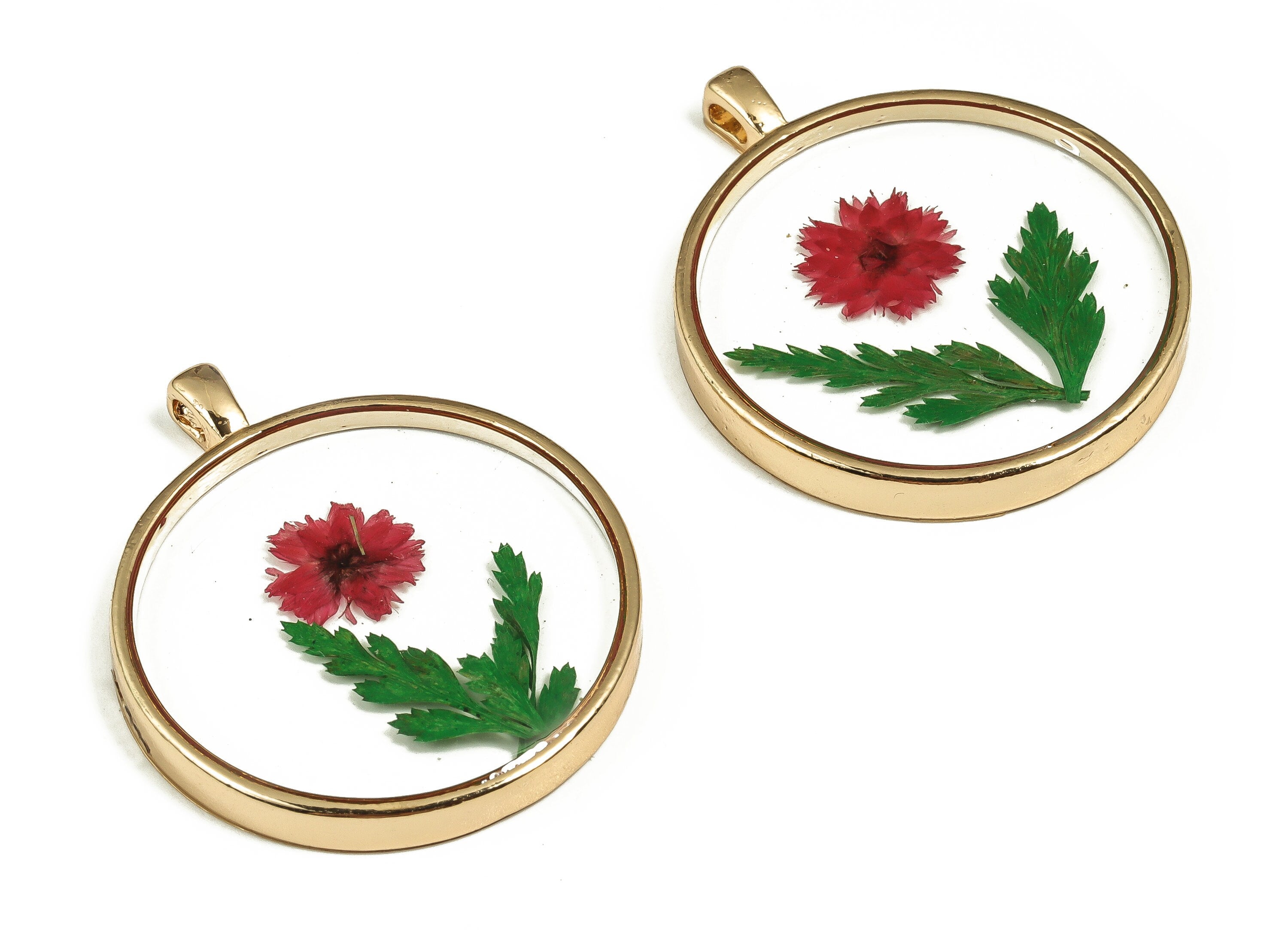 Epoxy Resin Round Real Flower Charms - Epoxy Resin Xiao Xiang Qin&Lack Pout Leaf Pendant - Gold Tone Plated Alloy - 34.98x29x3.6mm - ZZ1912 - DOMEDBAZAAR