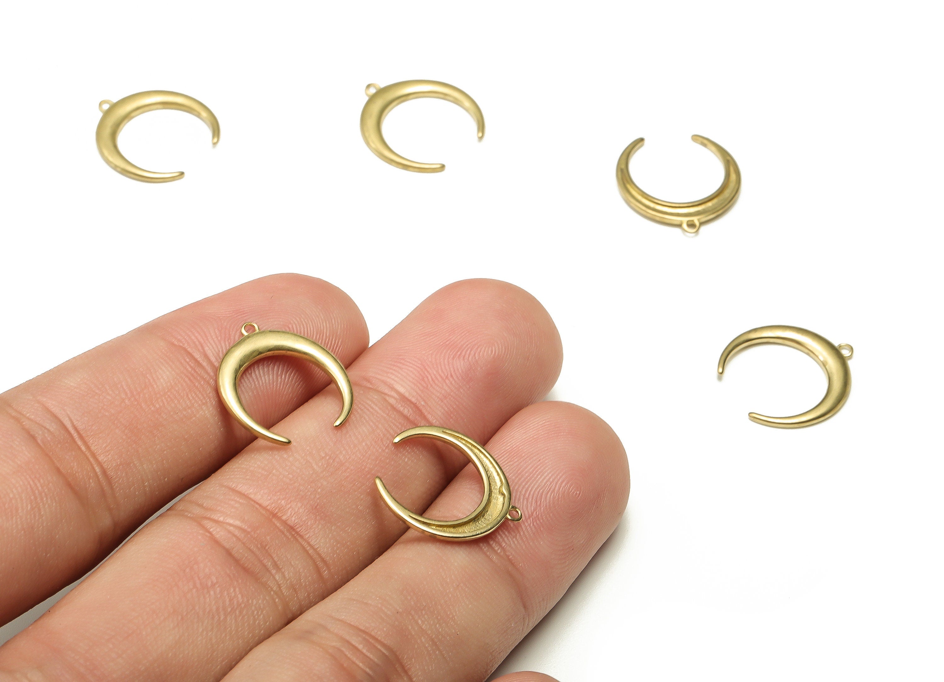 Brass Crescent Earring Charms - Raw Brass Moon Pendant - Earring Finding - Jewelry Making Supplies - 15.46x14.55x1.44mm - PP4459 - DOMEDBAZAAR