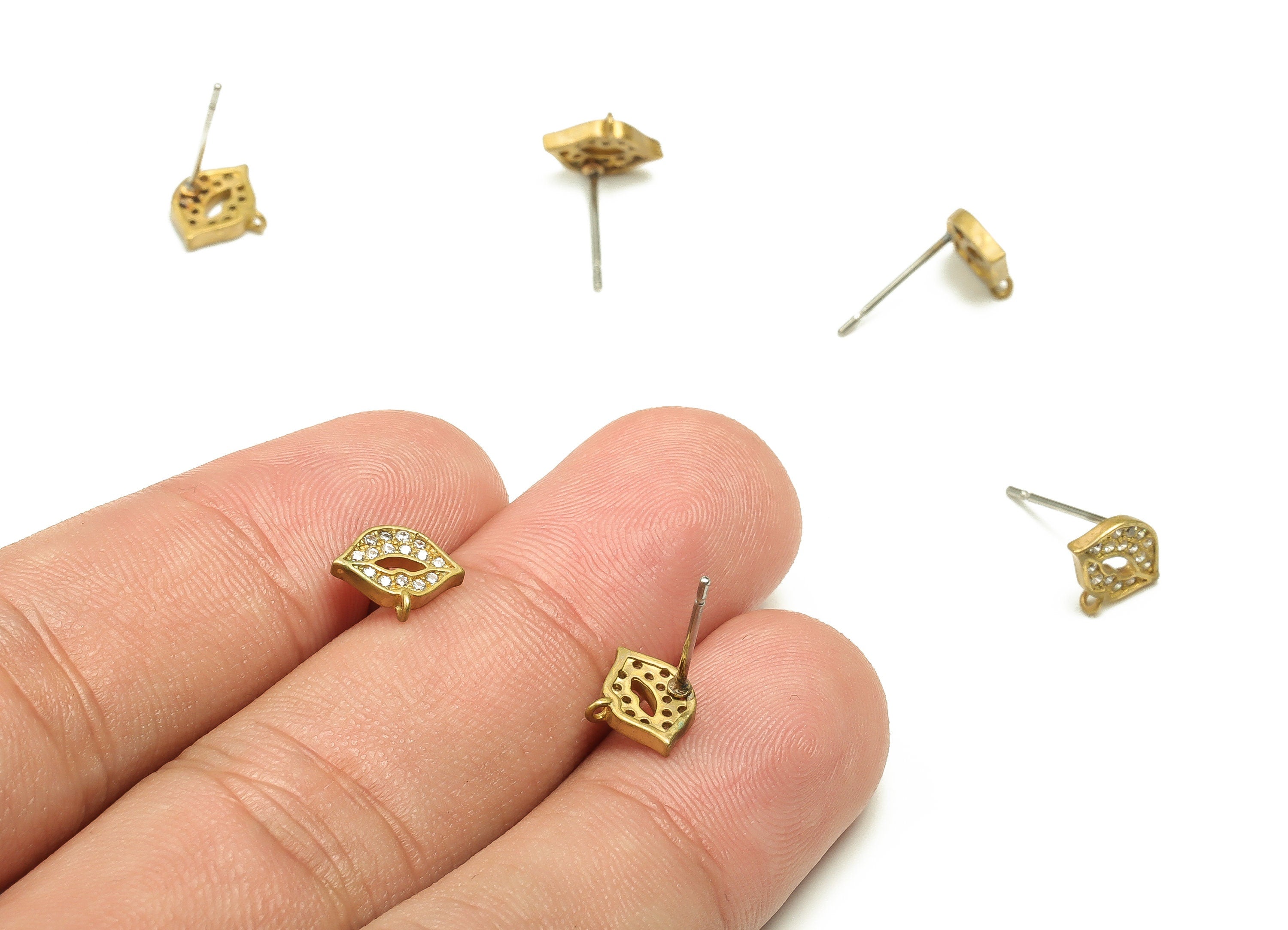Brass Lips Earring Stud With Zircons - Raw Brass Lips Post - Brass Stud - Earring Post - Jewelry Supplies - 9.21x7.82x1.87mm - PP4558 - DOMEDBAZAAR