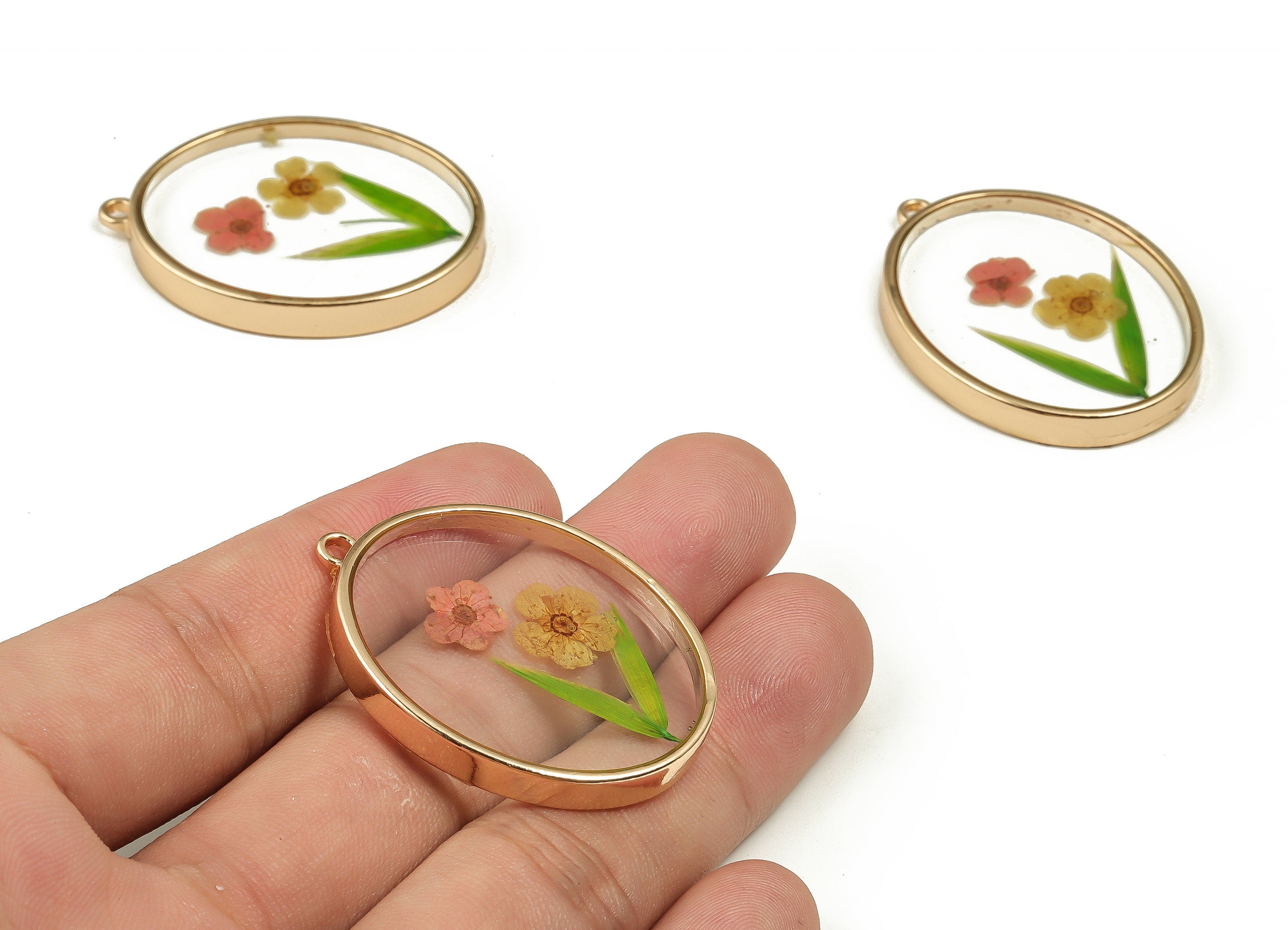 Epoxy Resin Oval Real Flower Earring Charms - Epoxy Resin Narcissu&Bamboo Leaf Pendant - Gold Tone Plated Alloy - 41.33x30.25x4.6mm - ZZ1859 - DOMEDBAZAAR